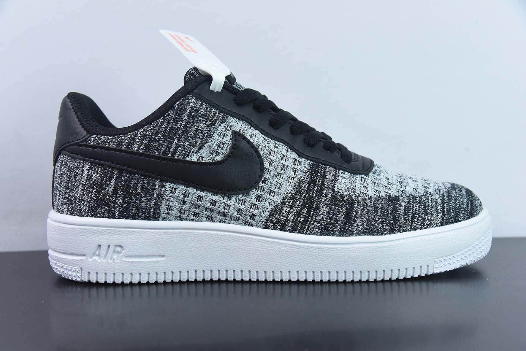 耐克NIke Air Force 1 Low 2.0黑飞线空军一号低帮休闲板鞋纯原版本 货号：AV3042-001