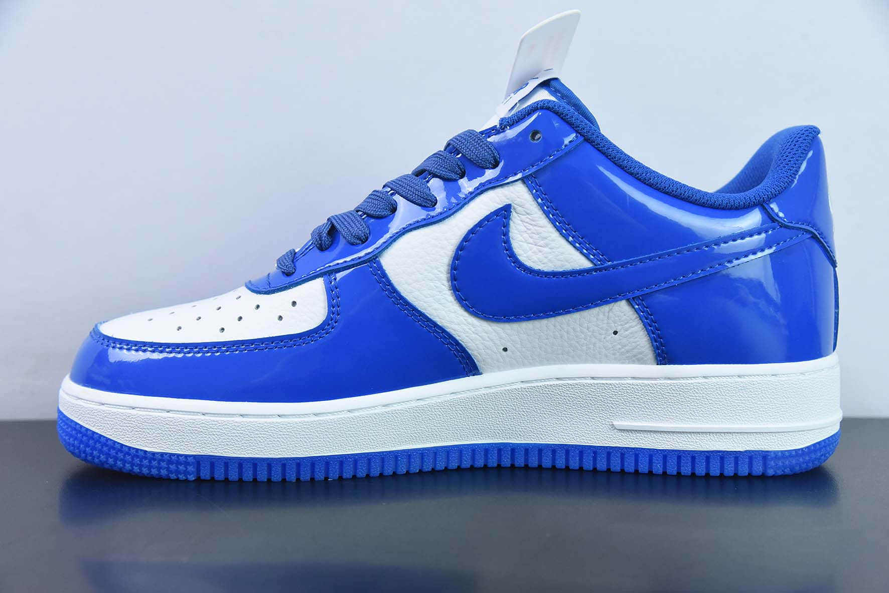 耐克Nike Air Force 1 Low ’07 蓝色漆皮空军一号低帮休闲板鞋纯原版本 货号：HP3656-555