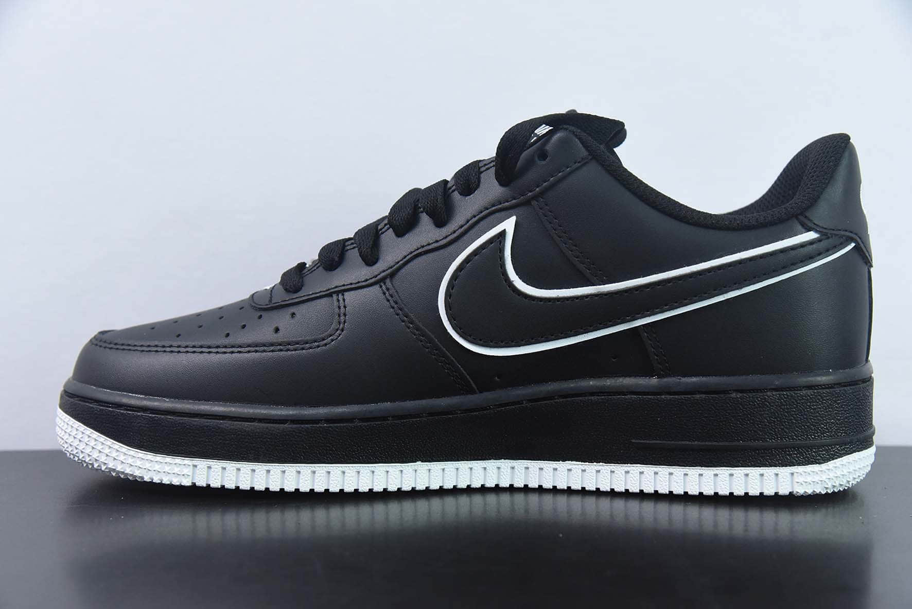 耐克Nike Air Force 1黑白低帮空军一号低帮休闲板鞋纯原版本 货号：DV0788-002 