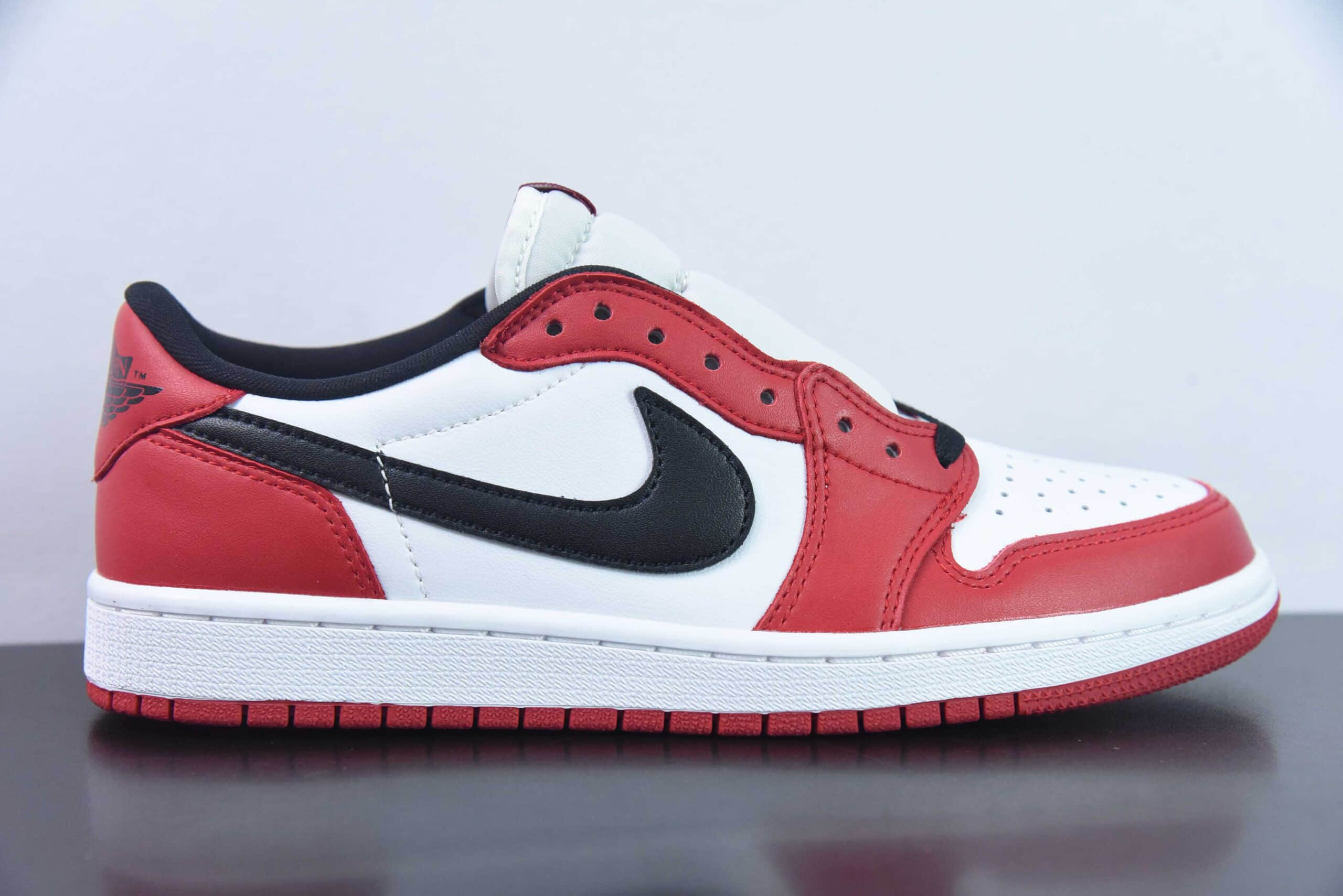 乔丹Air Jordan 1 Low “Chicago” AJ1芝加哥低帮复古篮球鞋纯原版本 货号：705329-600 