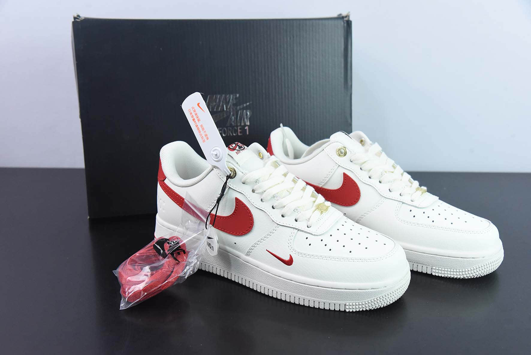 耐克NIke Air Force 1 '07 Low “40周年纪念款--米白红”空军一号低帮休闲板鞋纯原版本 货号：DQ7658-107