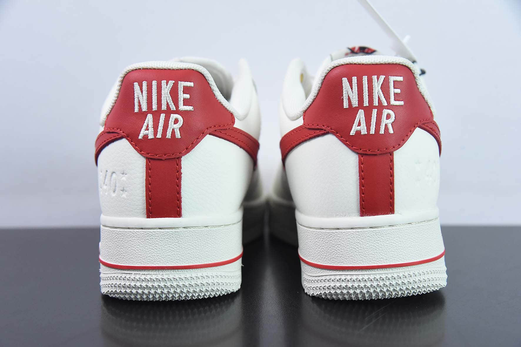 耐克NIke Air Force 1 '07 Low “40周年纪念款--米白红”空军一号低帮休闲板鞋纯原版本 货号：DQ7658-107