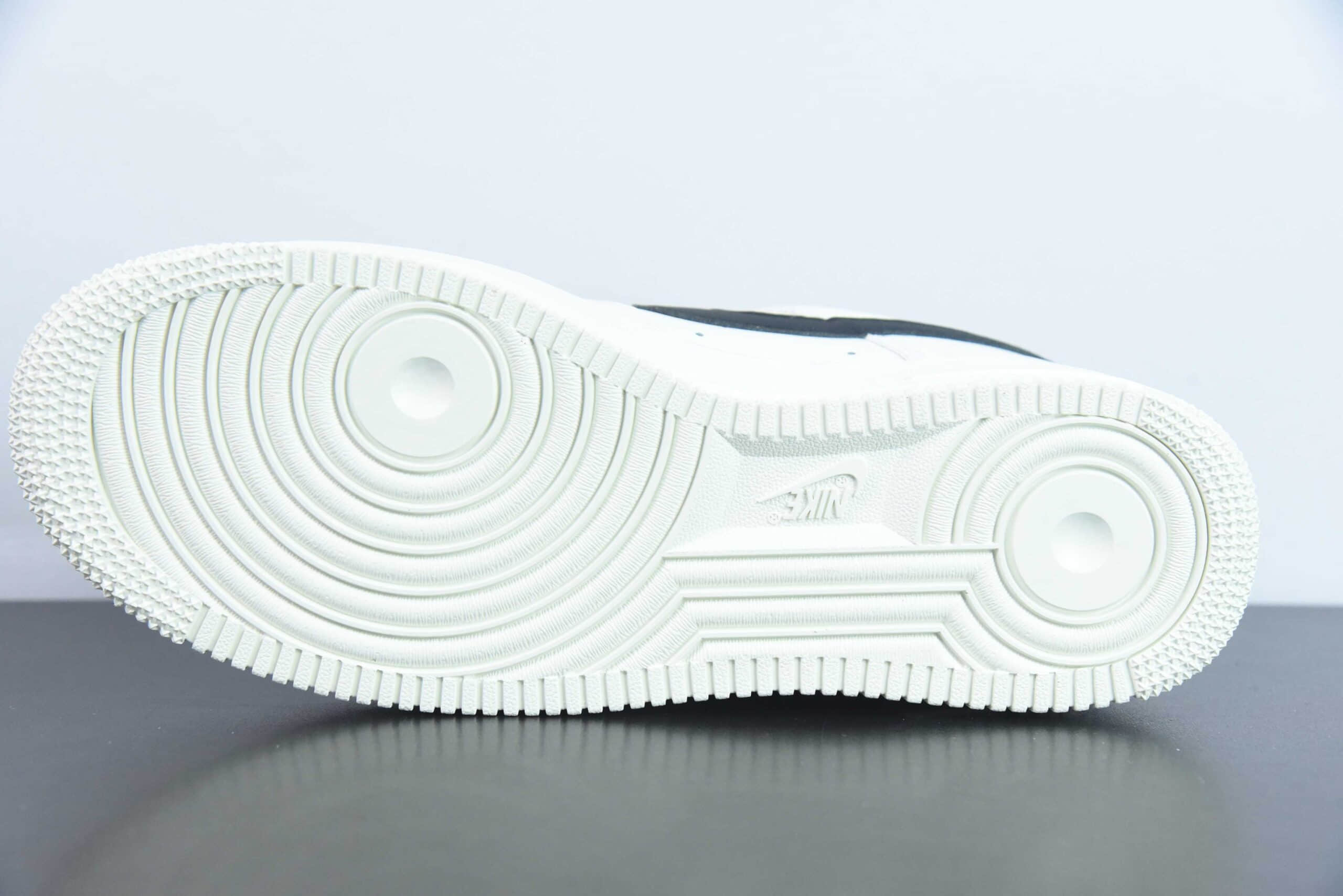 耐克Nike Air Force 1 Low '07 白黑空军一号低帮休闲板鞋纯原版本 货号：CQ5059-221