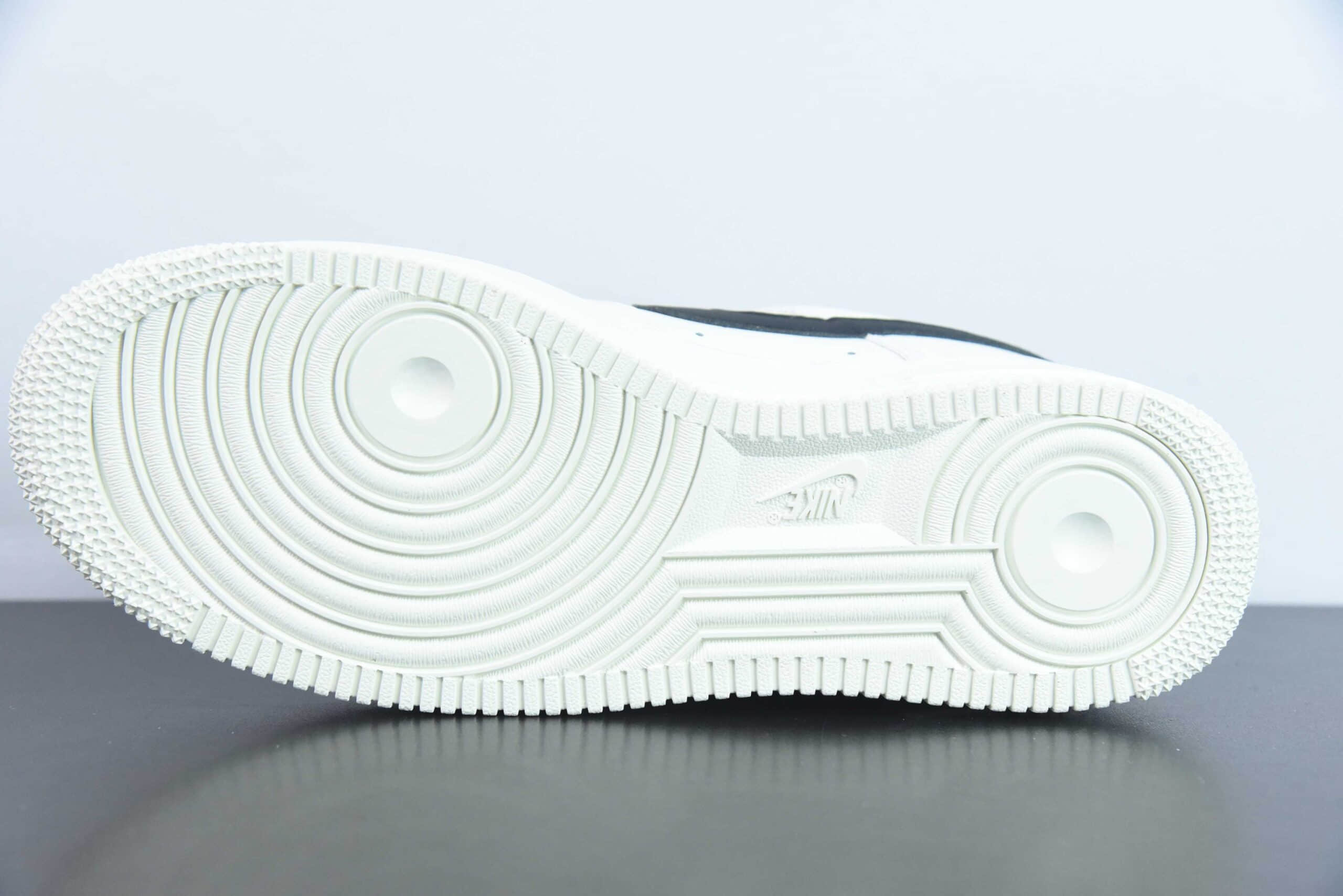 耐克Nike Air Force 1 Low '07 白黑空军一号低帮休闲板鞋纯原版本 货号：CQ5059-221