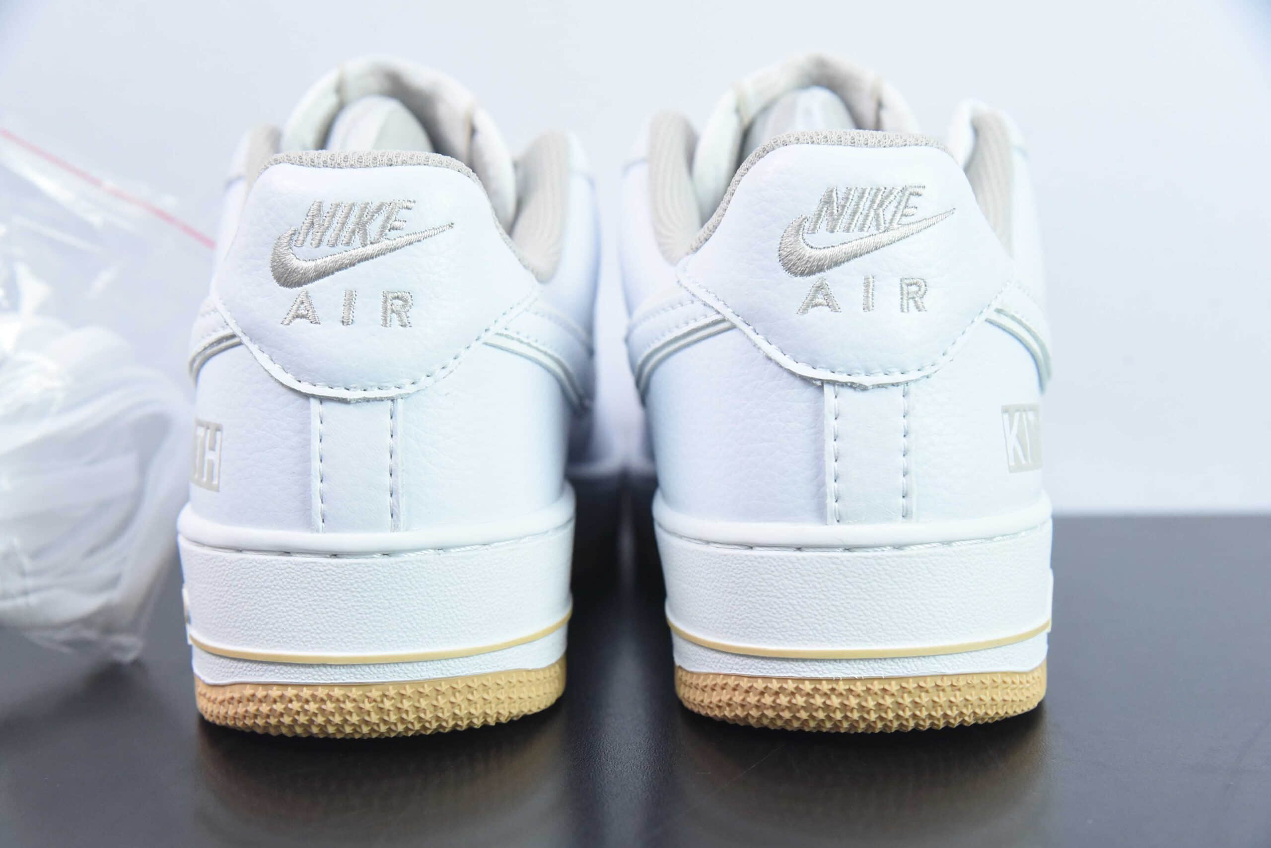 耐克Nike Air Force 1 Low Kith联名白棕空军一号低帮运动休闲板鞋纯原版本 货号：KT1659-008 