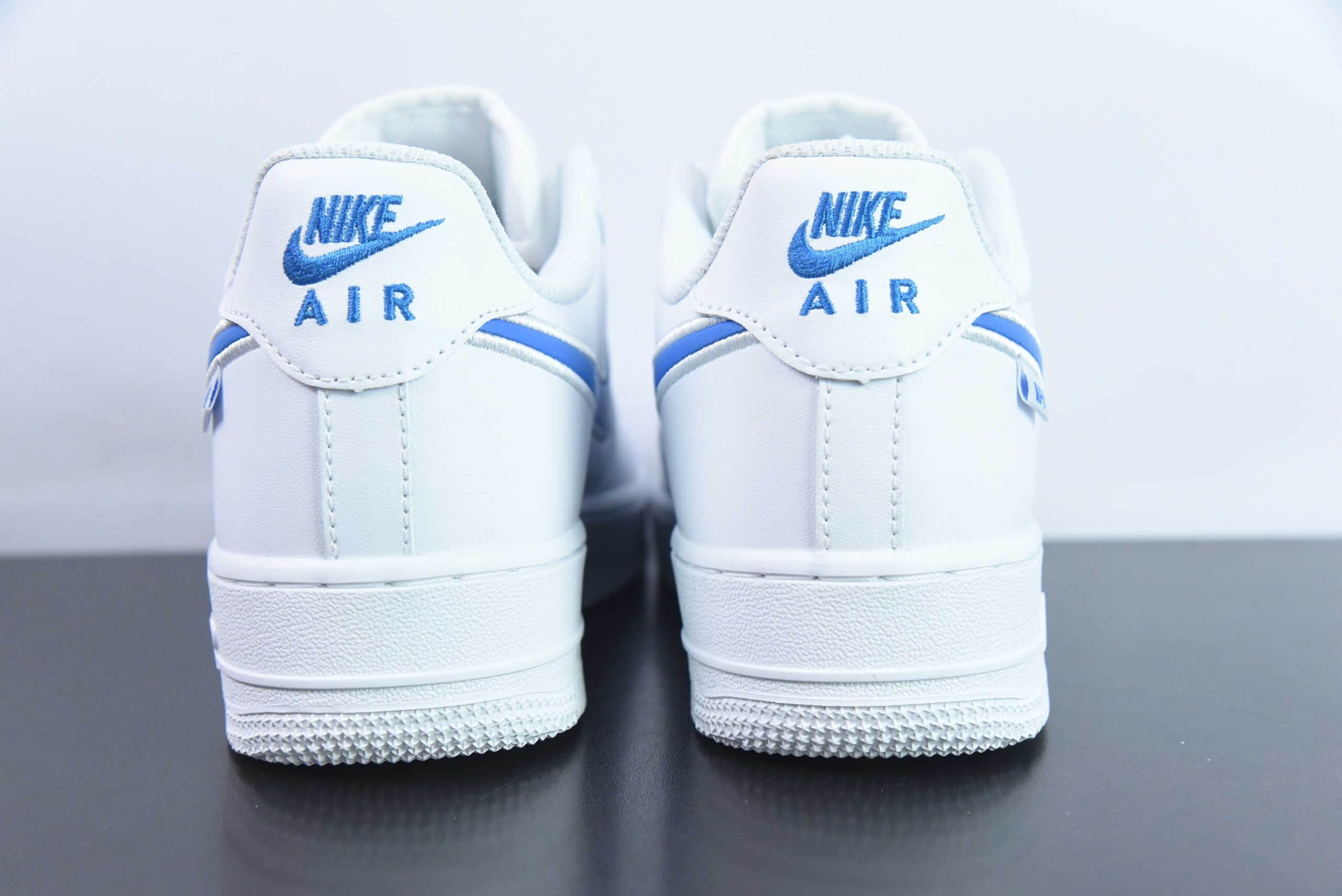 耐克Nike Air Force 1 '07 Low 白蓝空军一号经典低帮休闲板鞋纯原版本 货号：FN7804-100