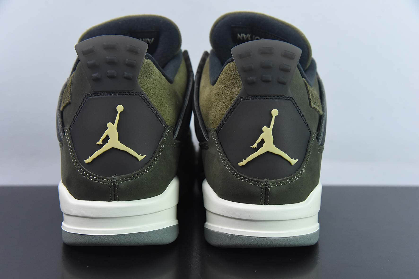 乔丹Air Jordan 4  Olive Canvas AJ4橄榄绿男子文化篮球鞋纯原版本 货号：FB9927-200