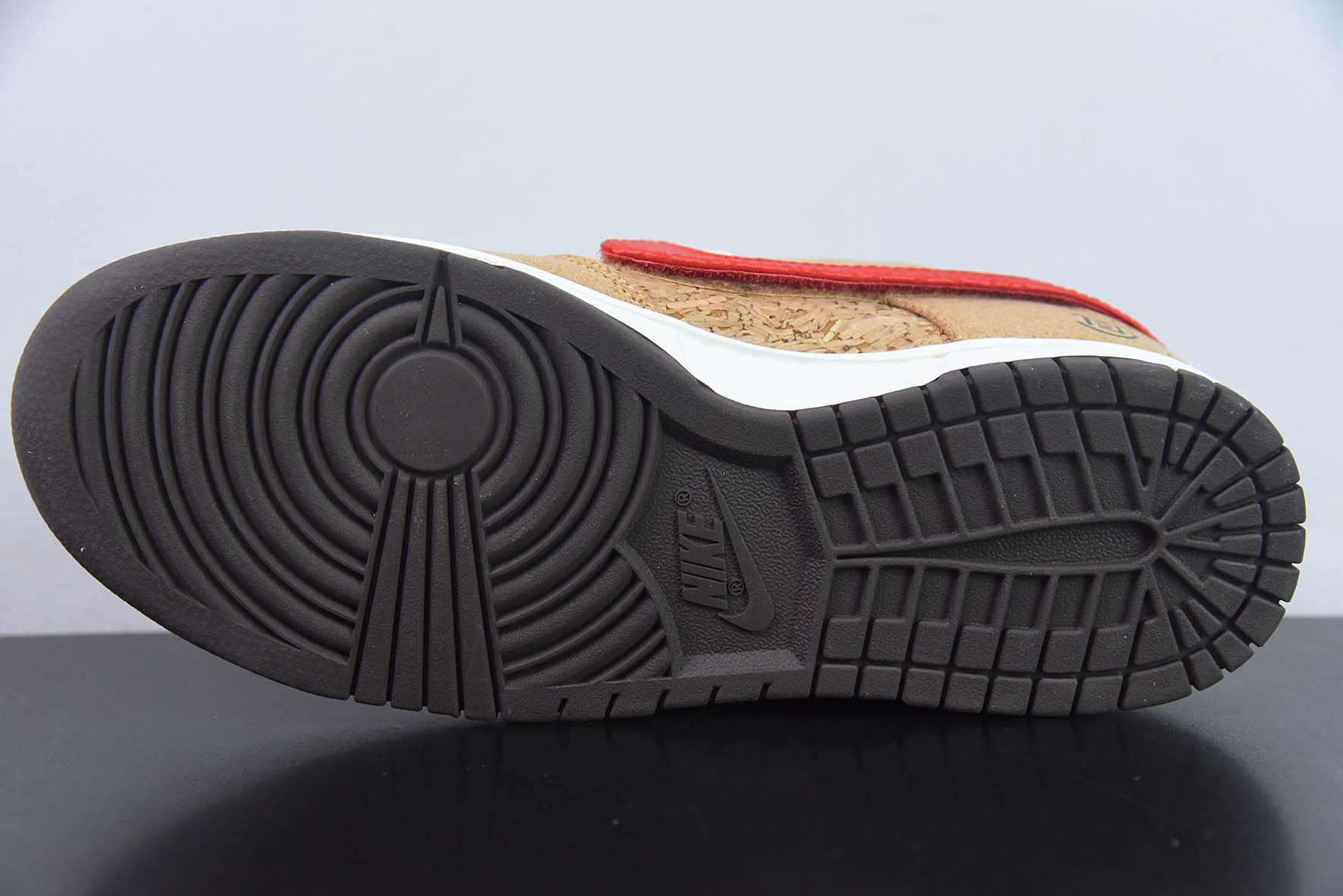 耐克Nike Clot x NK SB Dunk Low 20周年联名软木塞换钩SB低帮休闲滑板鞋纯原版本 货号：FN0317-121