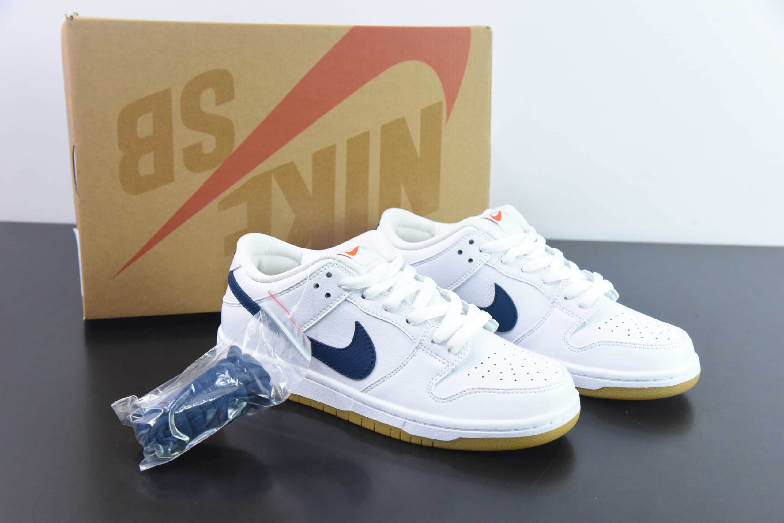 耐克Nike Dunk sb Low白蓝生胶SB低帮休闲滑板鞋纯原版本 货号：CZ2249-100 