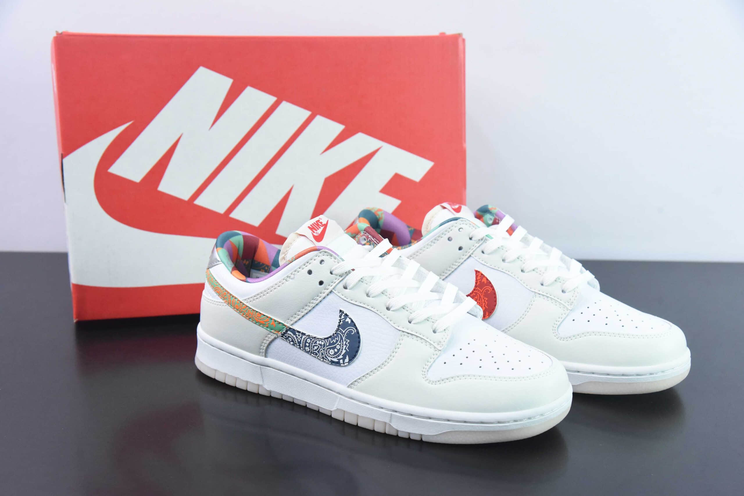 耐克Nike DUNK SB Low Decon 白色七彩鸳鸯SB低帮休闲滑板鞋纯原版本货号：FN8913-141 