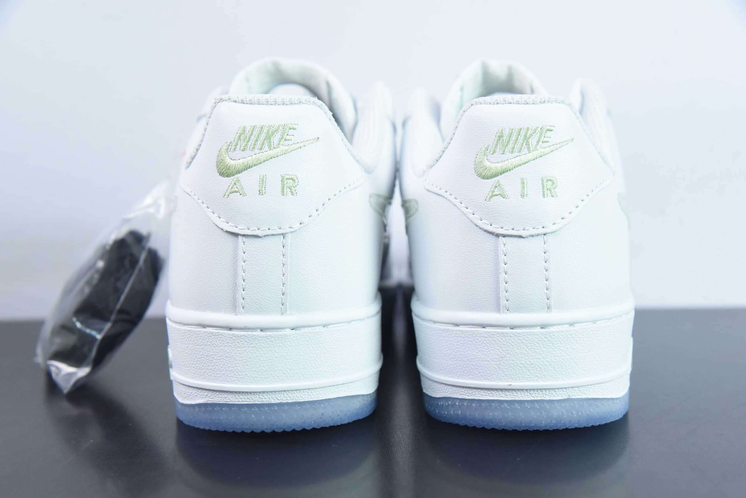 耐克Nike By You Air Force 1'07 Low Retro SP皮革白绿渐变钩子空军一号低帮经典百搭休闲运动板鞋纯原版本 货号：C03363-367