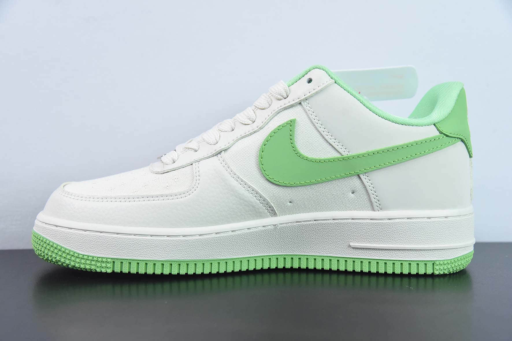 耐克NIke Air Force 1 ‘07 Low “BAPE联名浅绿帆布”空军一号低帮休闲板鞋纯原版本 货号：BS9055-752 