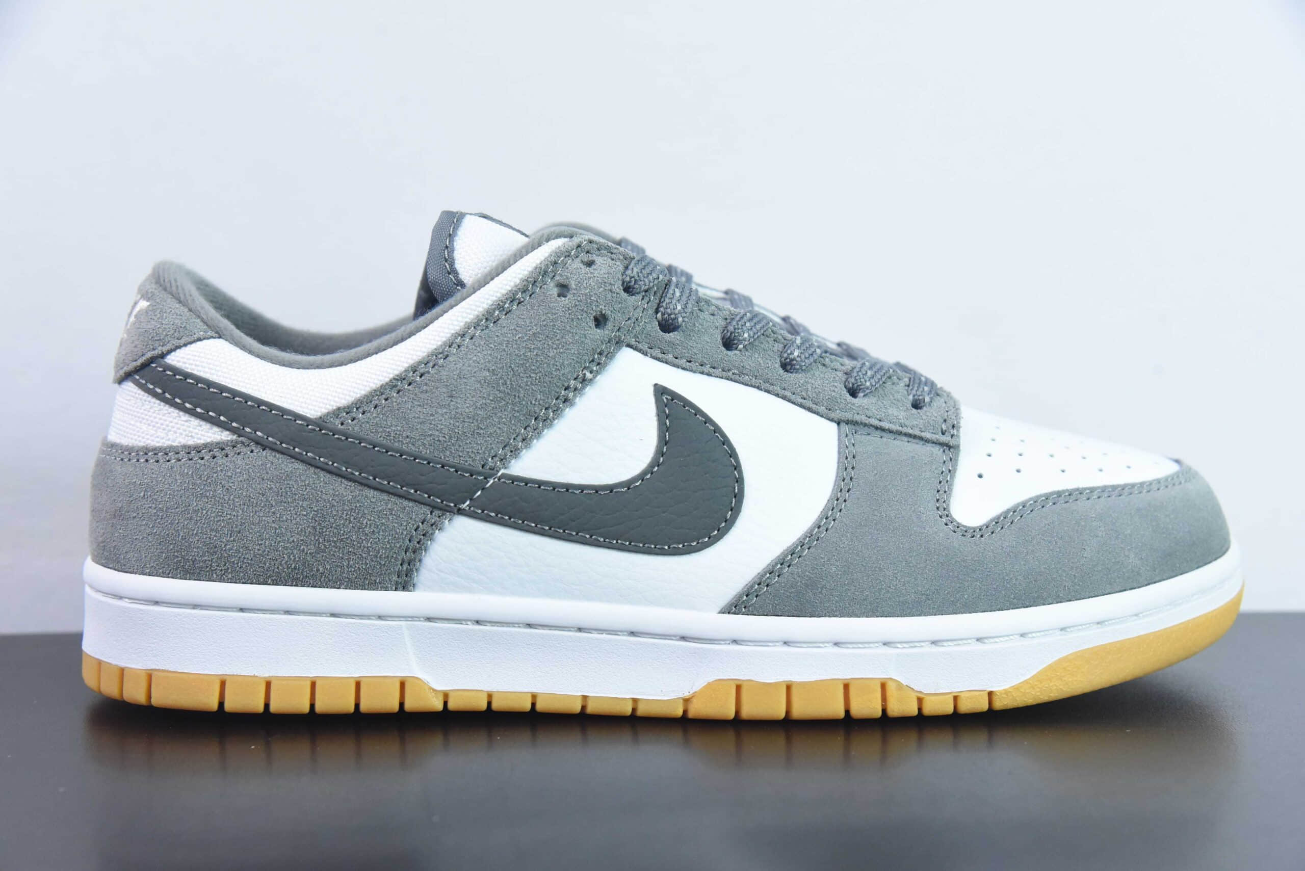 耐克Nike Dunk Low Grey Gum灰白生胶SB低帮休闲滑板鞋纯原版本 货号：FV0389-100