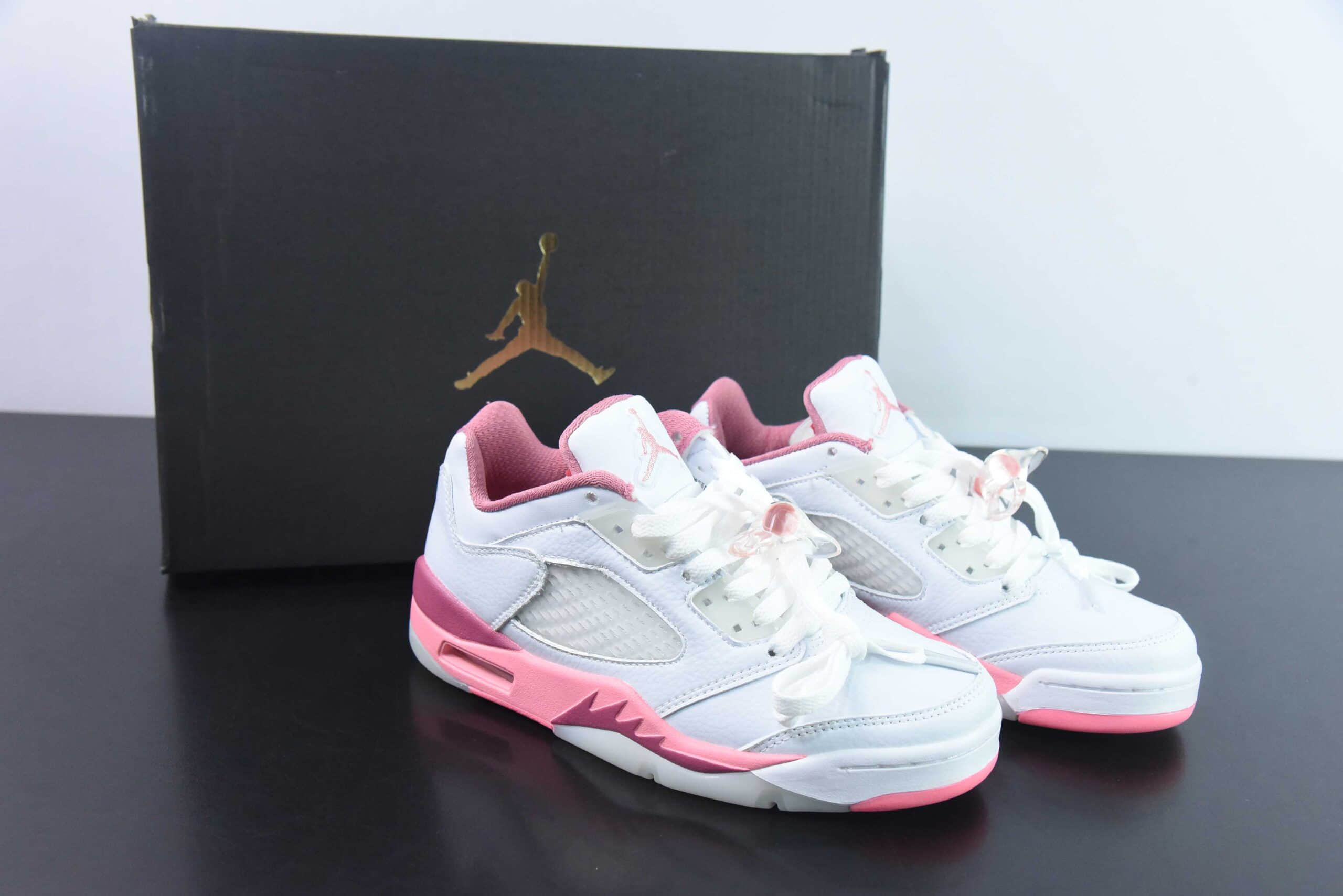 乔丹Air Jordan 5 Crafted For Her AJ5白粉低帮复古文化篮球鞋纯原版本 货号：DX4390-116