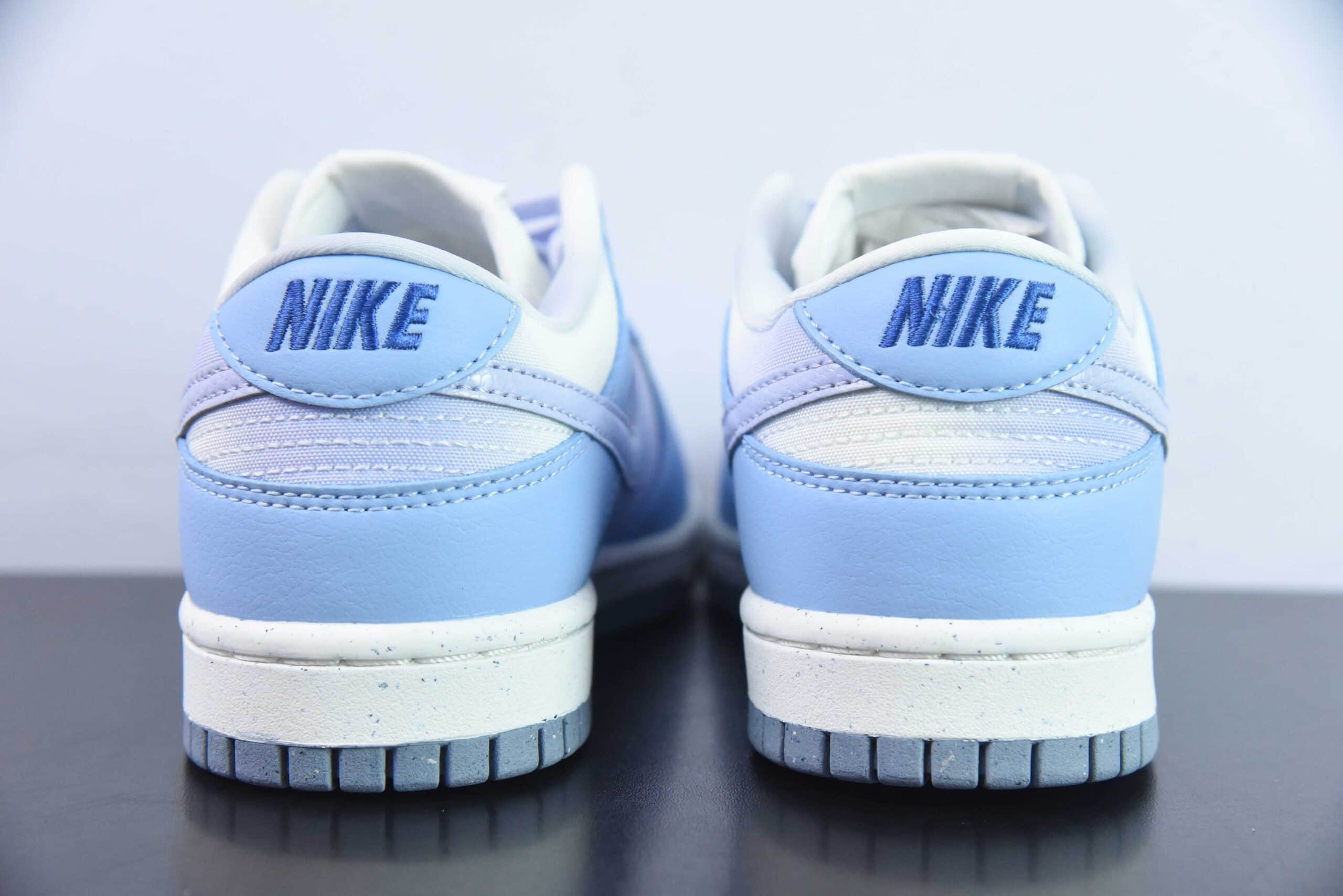 耐克Nike SB Dunk Low GS蓝紫渐变鳄鱼纹SB低帮休闲滑板鞋纯原版本 货号：FN0323-400 