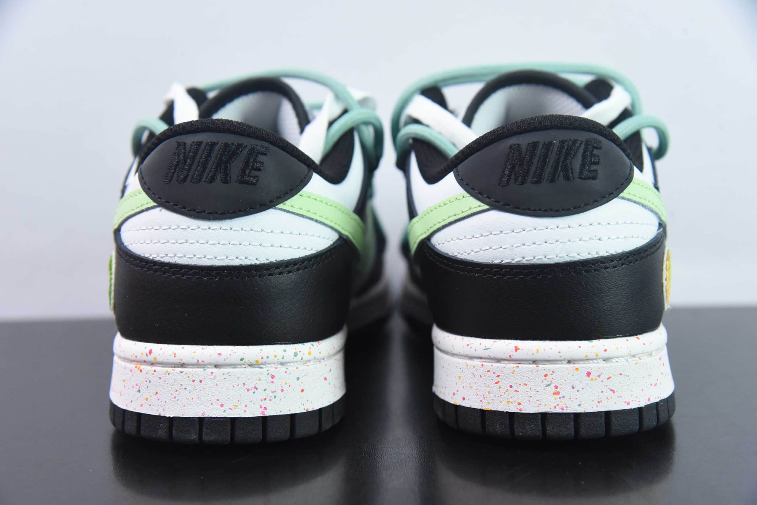 耐克Nike SB Dunk Low 解构活力三钩黑白绿SB低帮休闲滑板鞋纯原版本 货号：FD4623-152
