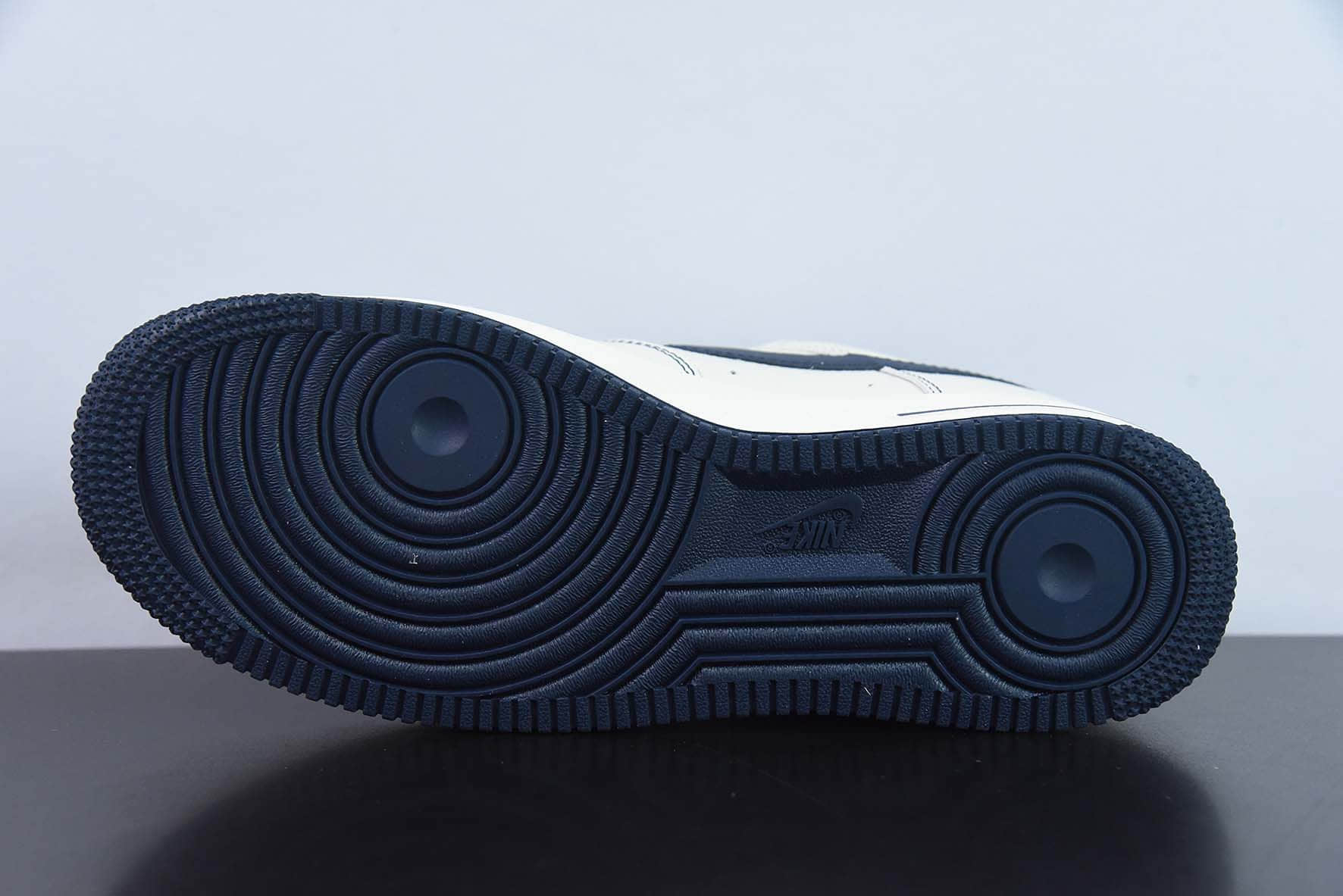 耐克Nike Supreme x NK Air Force 1‘07 Low深蓝Supreme联名款空军一号低帮休闲板鞋纯原版本 货号：SU0220-005