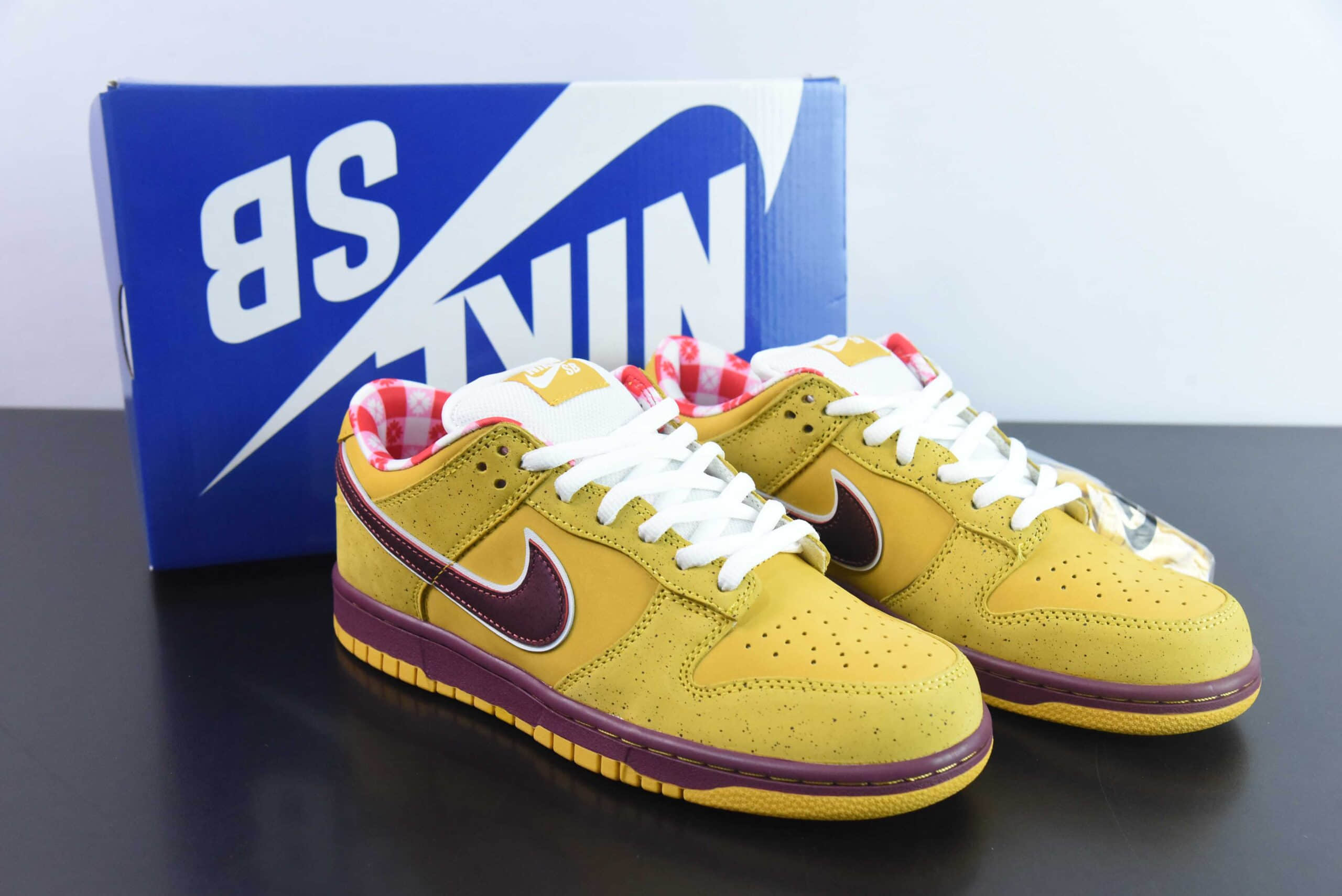 耐克Nike SB Dunk Low x Concepts Yeelow Lobster 波士顿黄龙虾联名SB低帮休闲板鞋纯原版本 货号：313170-137566 