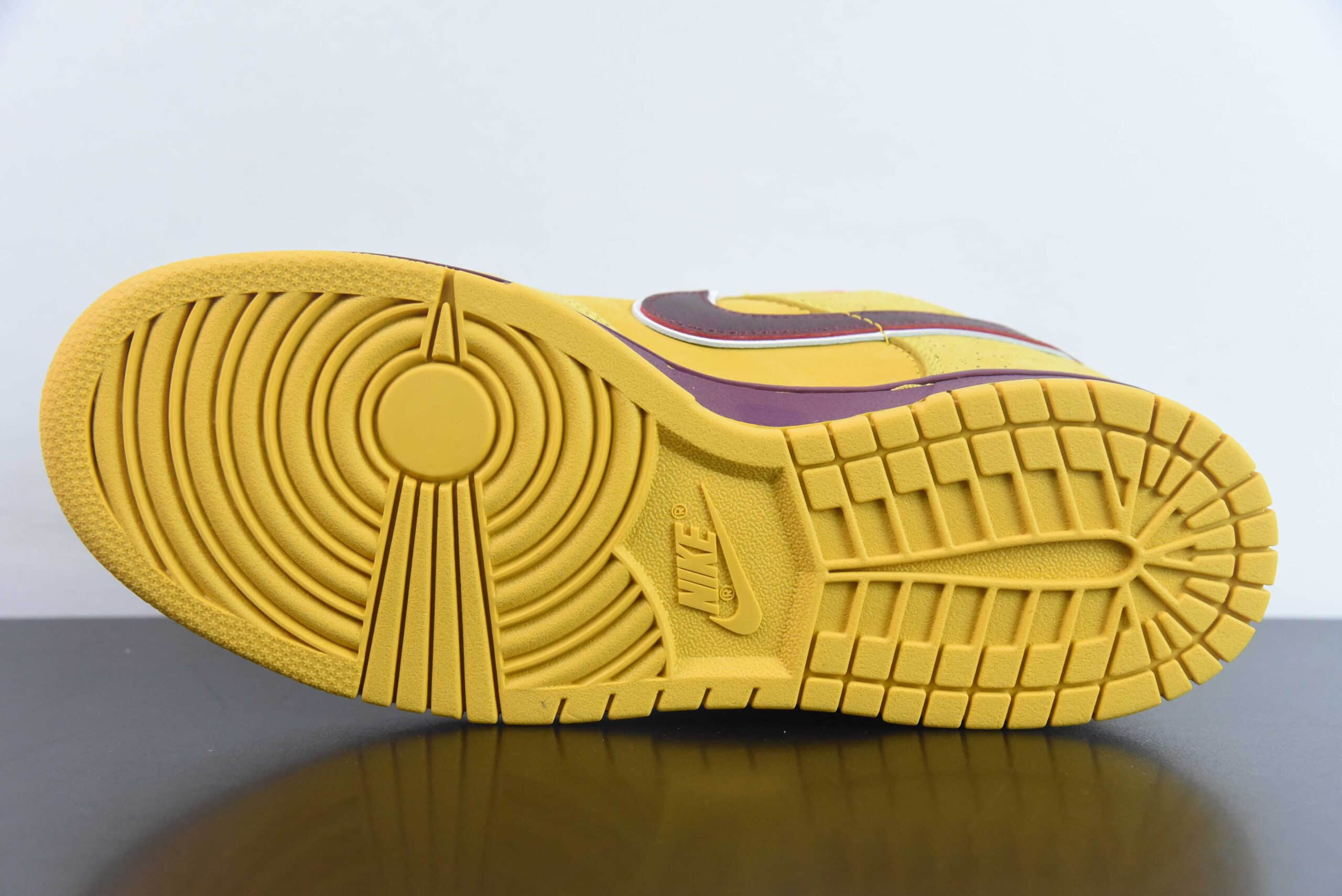 耐克Nike SB Dunk Low x Concepts Yeelow Lobster 波士顿黄龙虾联名SB低帮休闲板鞋纯原版本 货号：313170-137566 