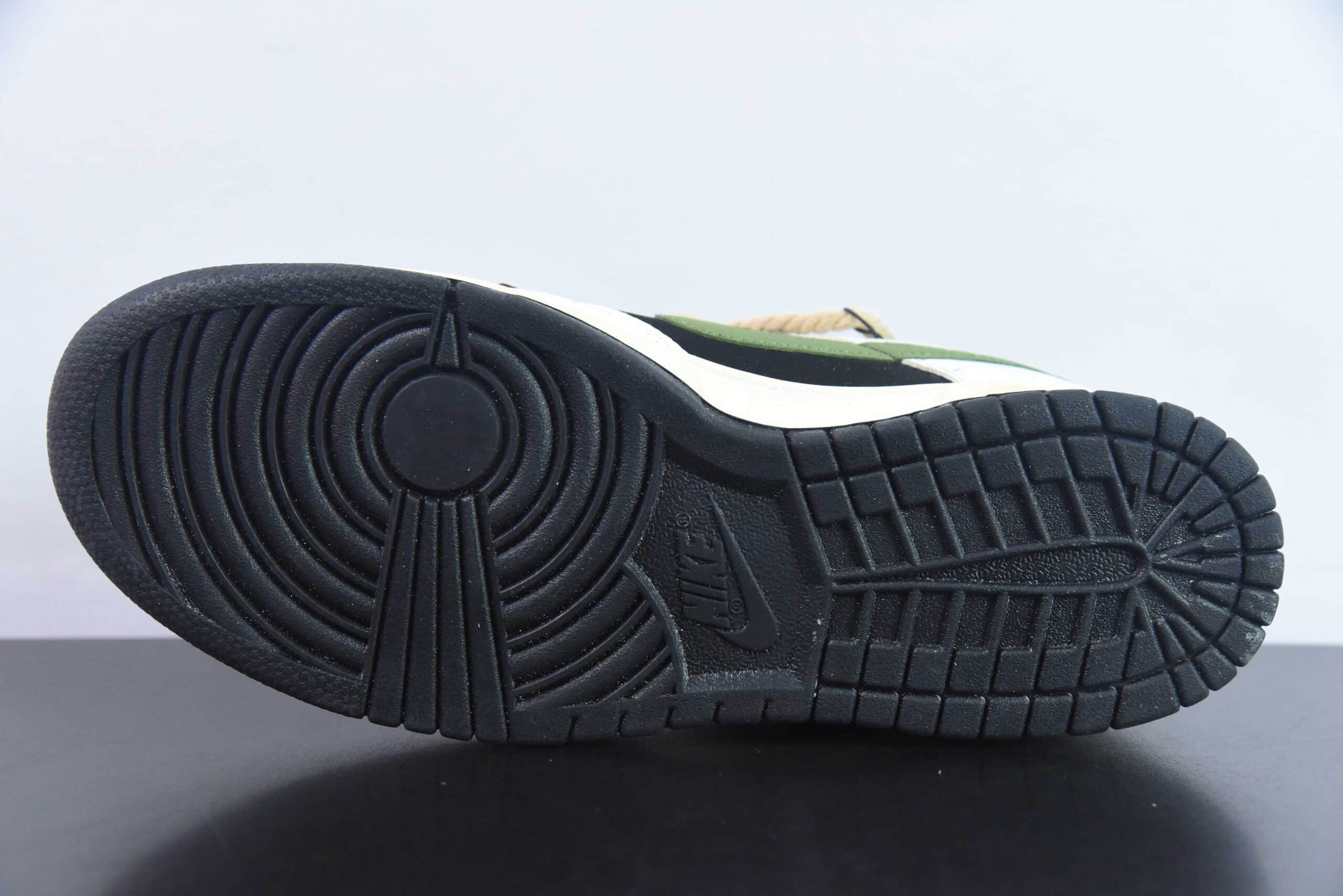 耐克Nike SB Dunk Low 黑绿熊猫定制款绑带SB低帮休闲滑板鞋纯原版本 货号：DD1391-100 