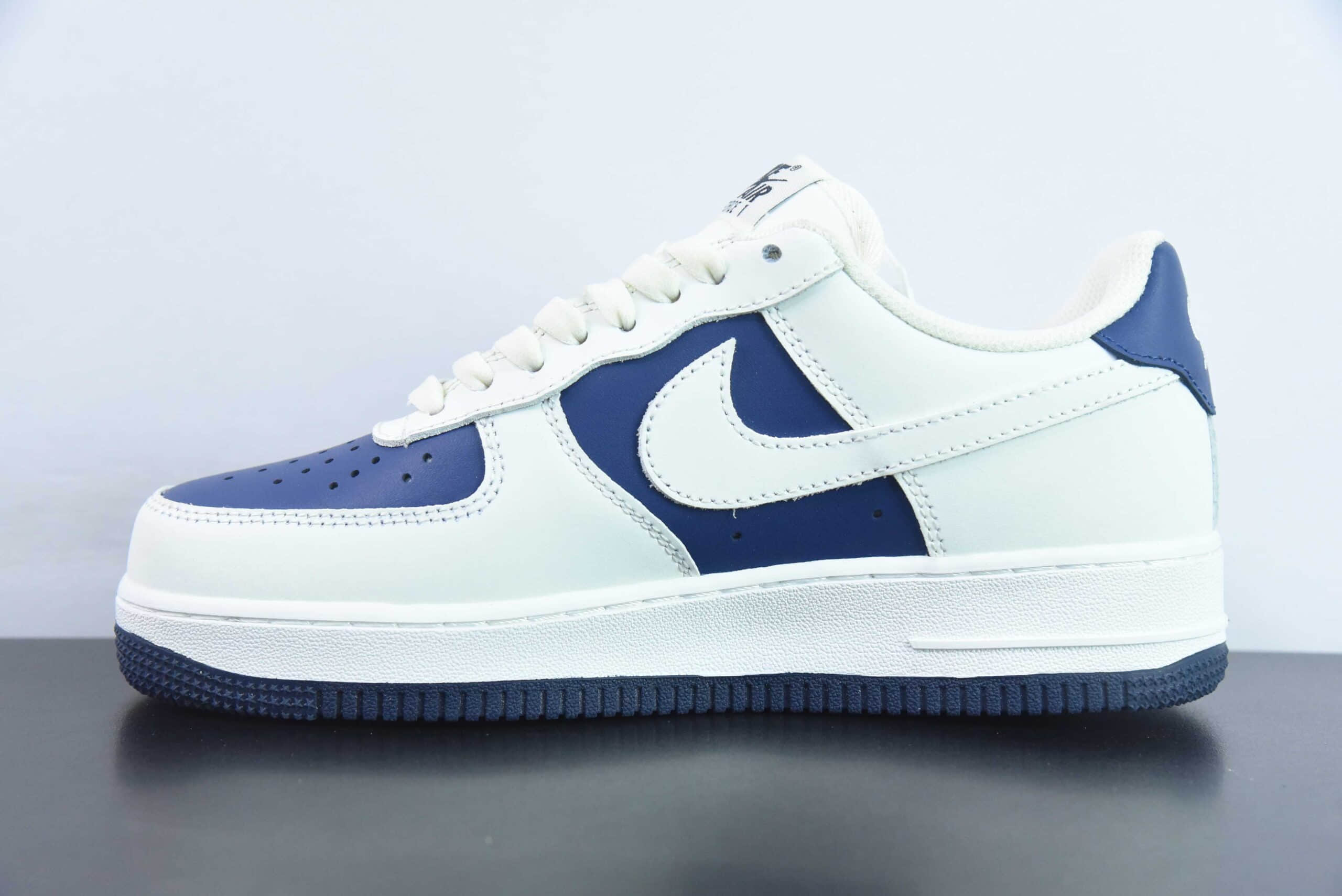 耐克Nike Air Force 1‘07 Low 深蓝拼接空军一号低帮休闲板鞋纯原版本 货号：AL2236-103