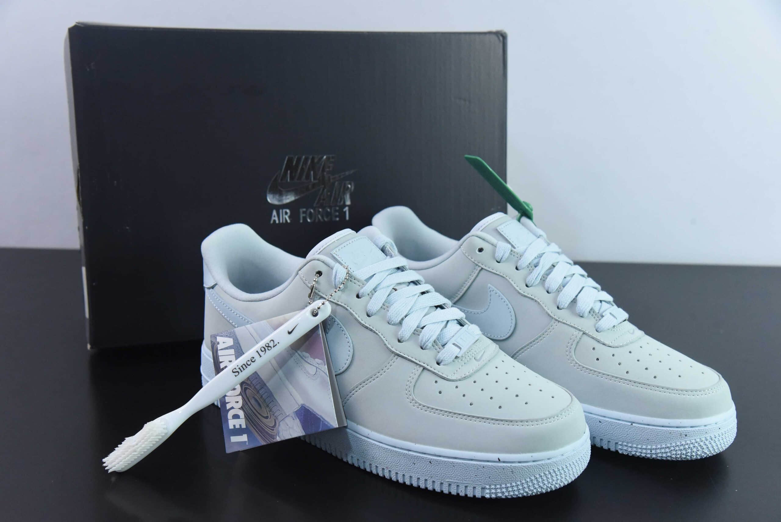 耐克Nike Air Force 1 ‘07 Low PRM”Ice Blue“磨砂浅灰冰蓝空军一号经典低帮休闲板鞋纯原版本 货号：DZ2786-400