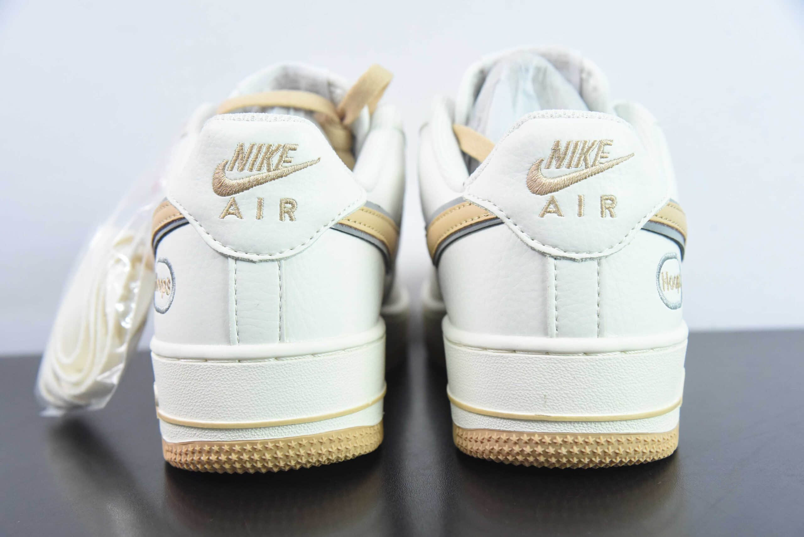 耐克Nike Air Force 1 Low Hoops卡其刺绣小钩空军一号低帮运动休闲板鞋纯原版本 货号：HP2369-005