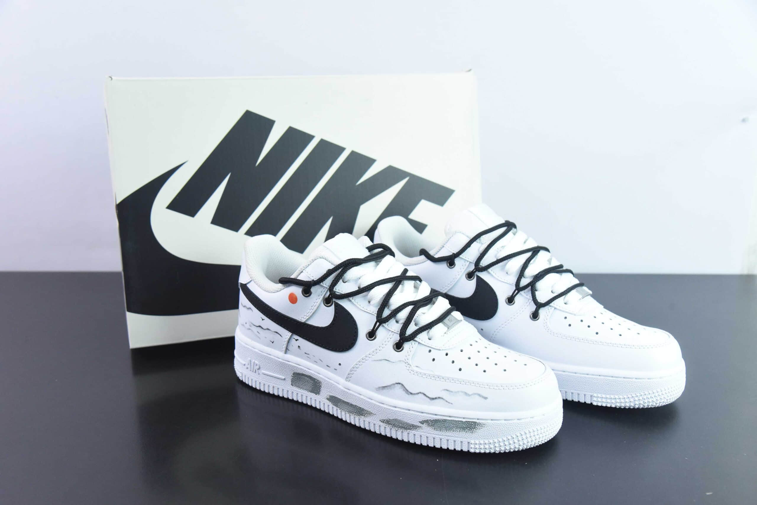 耐克Nike Air Force 1 AF1白黑涂鸦山水画空军一号低帮休闲板鞋纯原版本 货号：CW2288-111