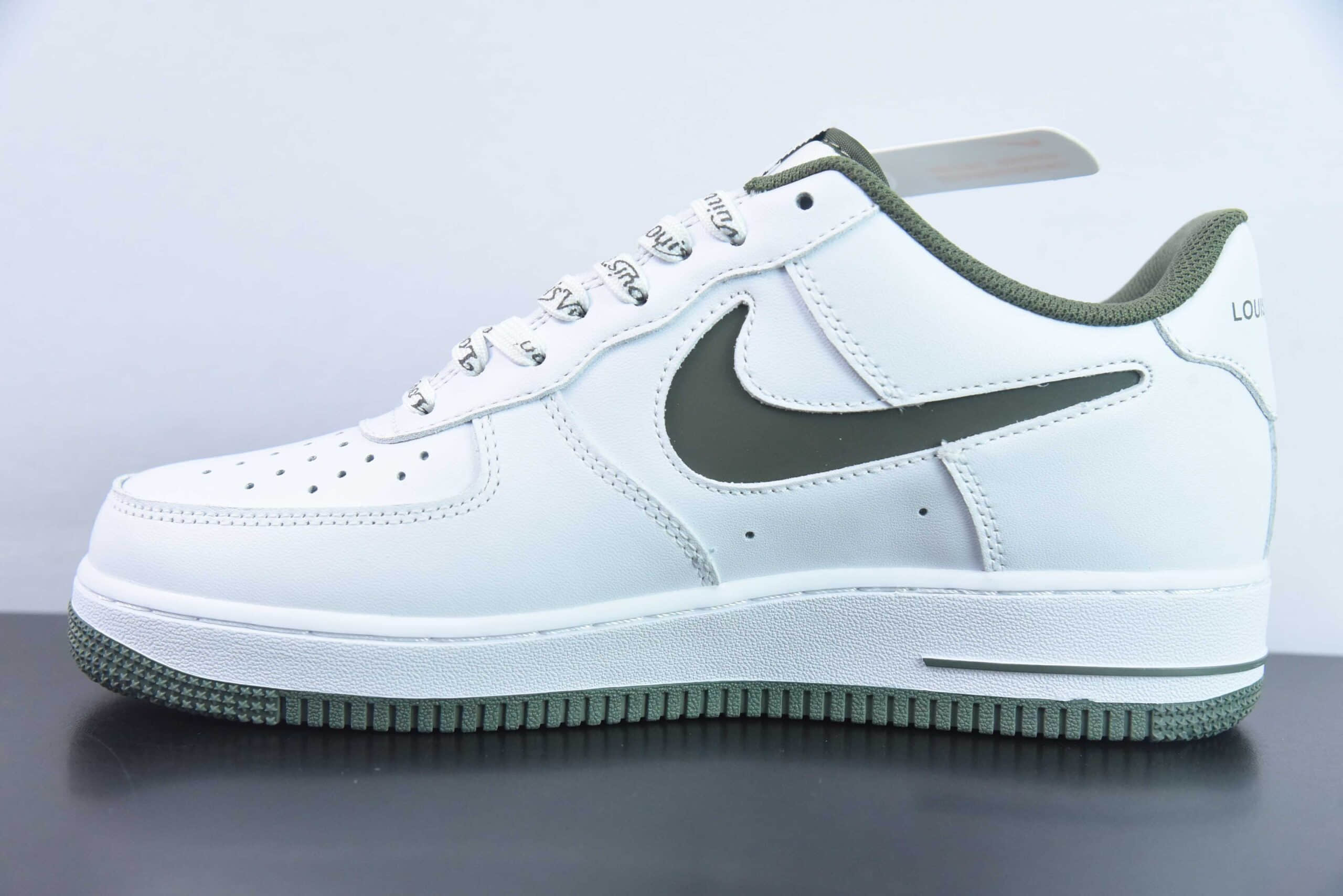 耐克Nike Air Force 1 AF1白绿 LV 印花空军一号低帮休闲板鞋纯原版本 货号：LV1898-835 