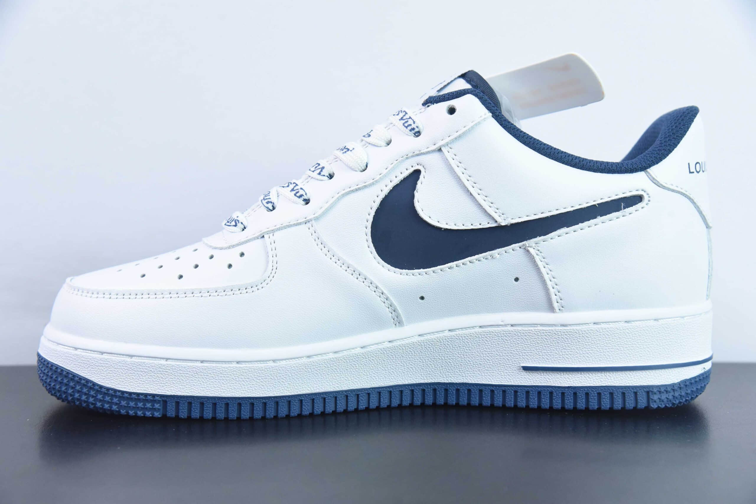 耐克Nike Air Force 1 Low白蓝LV印花空军一号低帮运动休闲板鞋纯原版本 货号：LV1898-831 