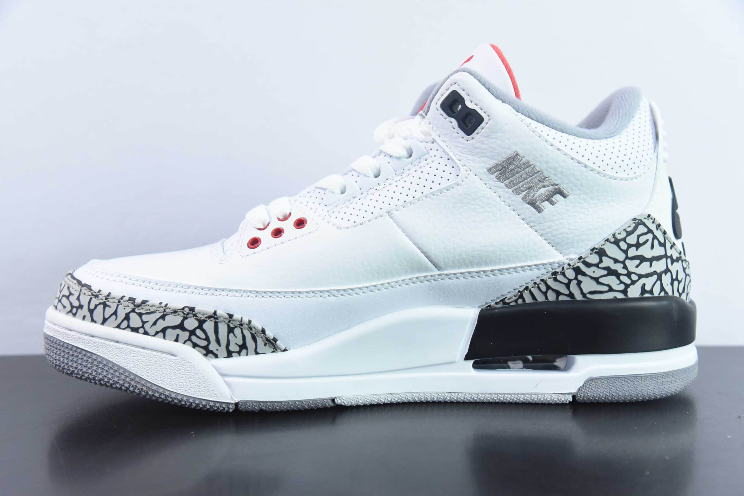 乔丹Air Jordan 3 JTH Justin Timberlake&Tinker Hatfield AJ3白爆裂纹男子文化篮球鞋纯原版本 货号：AV6683-160