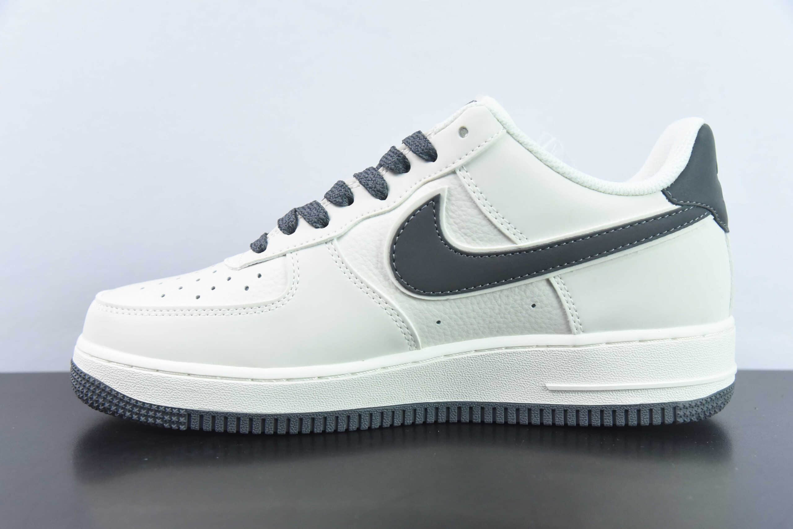 耐克Nike Air Force 1'07 Low 米深灰满天星空军一号低帮休闲板鞋纯原版本 货号：GL6835-013