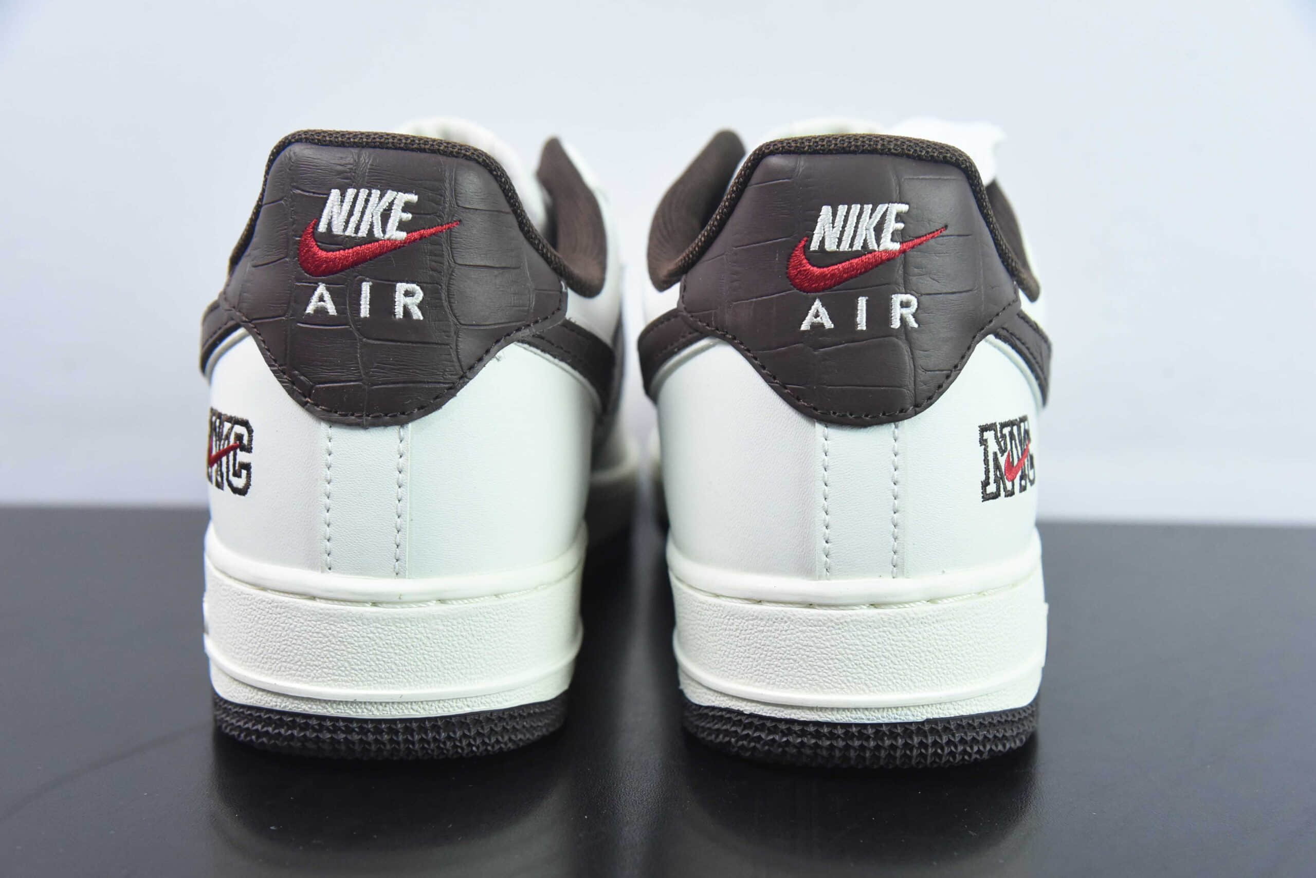 耐克Nike Air Force 1'07 Low 米酒红鳄鱼皮纽约限定空军一号低帮休闲板鞋纯原版本 货号：CM9612-023 