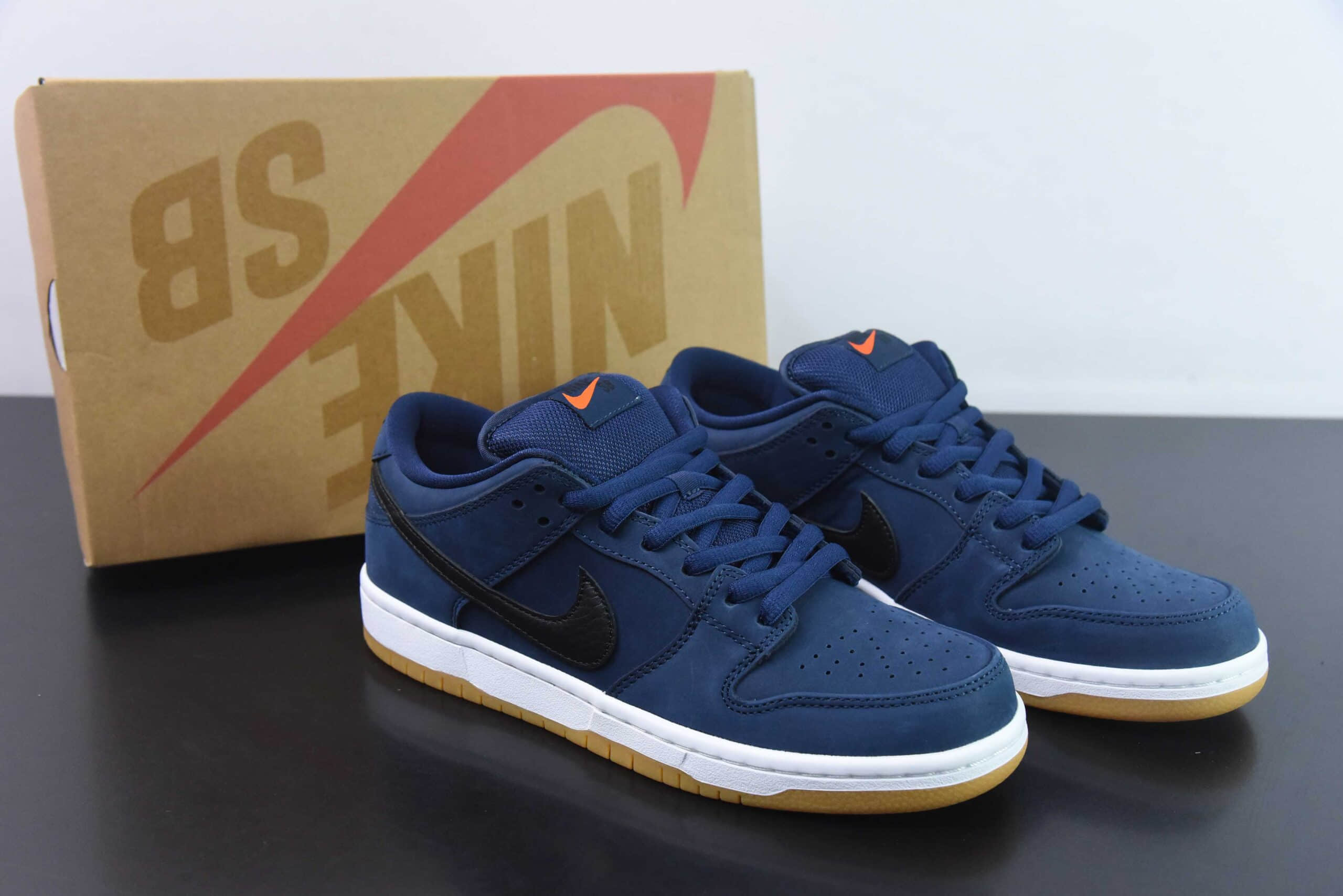 耐克Nike SB Dunk Low Pro ZoomNavy Black Gum海军蓝黑生胶底扣篮系列低帮休闲运动滑板板鞋纯原版本 货号：CW7463-401