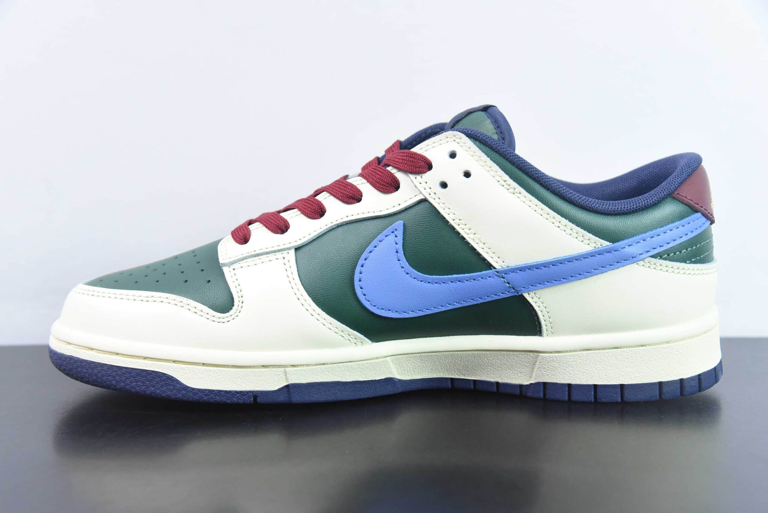 耐克Nike SB Dunk Low From Nike To You椰奶绿SB低帮休闲滑板鞋纯原版本 货号：FB8106-361