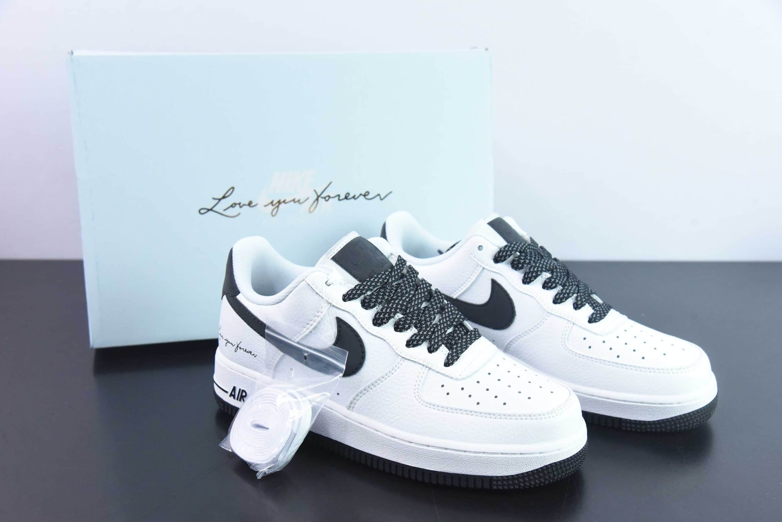 耐克Nike NOCTA x Nike Air Force 1 LowCertified Lover Boy痴情男孩白黑反光空军一号低帮休闲板鞋纯原版本 货号：L01718-052