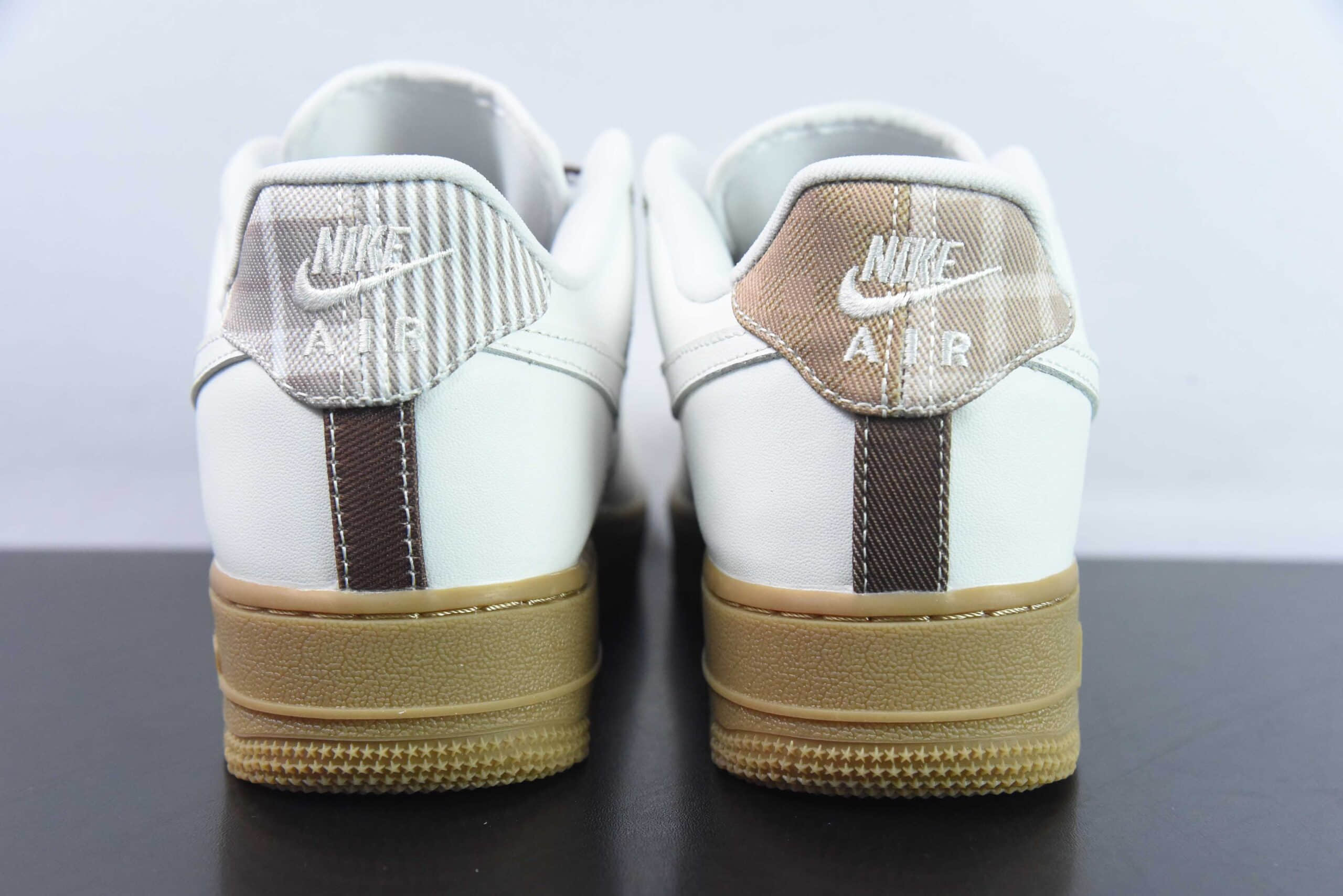 耐克Nike Air Force 1白浅棕空军一号低帮休闲板鞋纯原版本 货号：FV3700-112