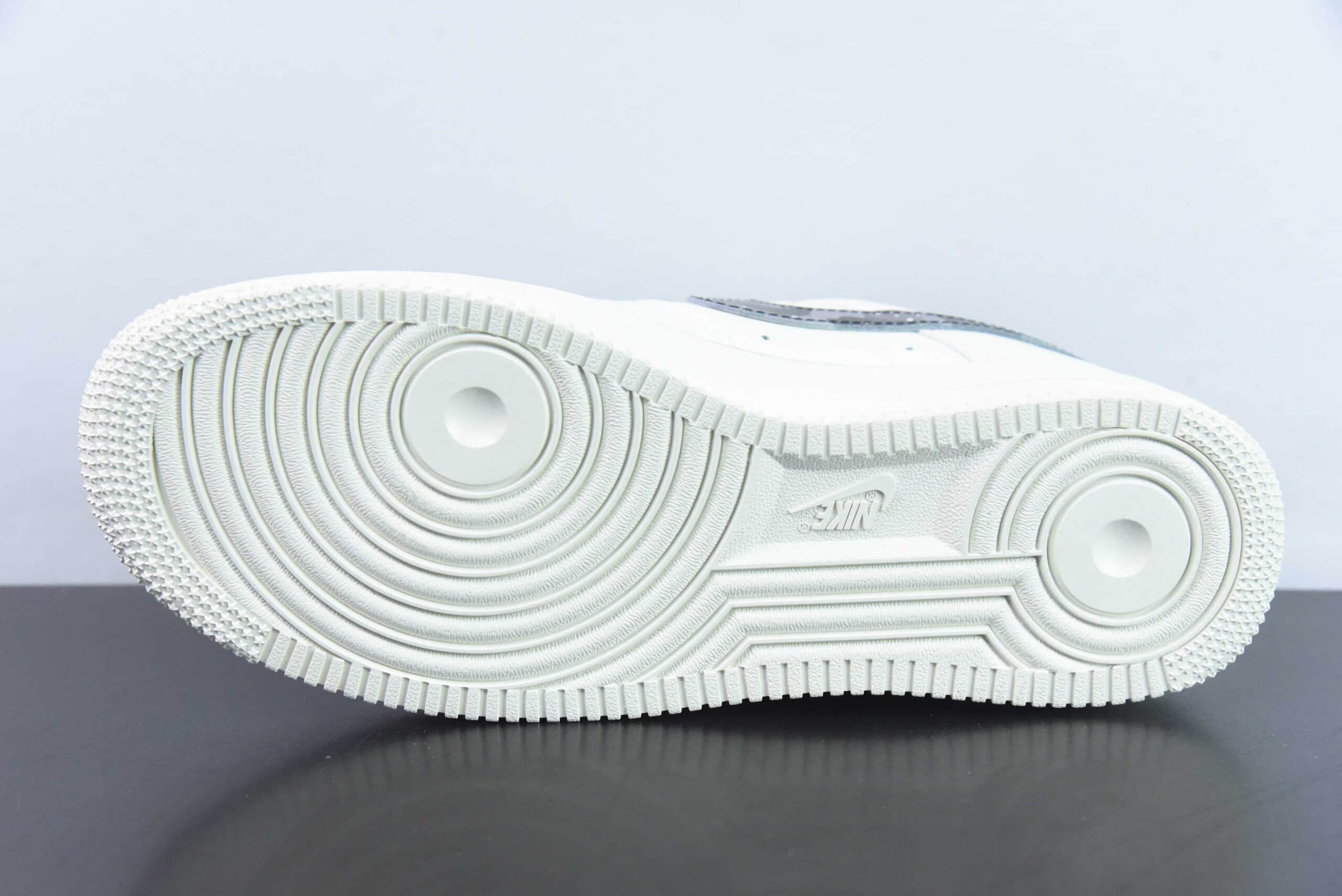 耐克Nike Air Force 1 AF1 白灰迷彩刺绣空军一号低帮休闲板鞋纯原版本 货号：PF9055-761