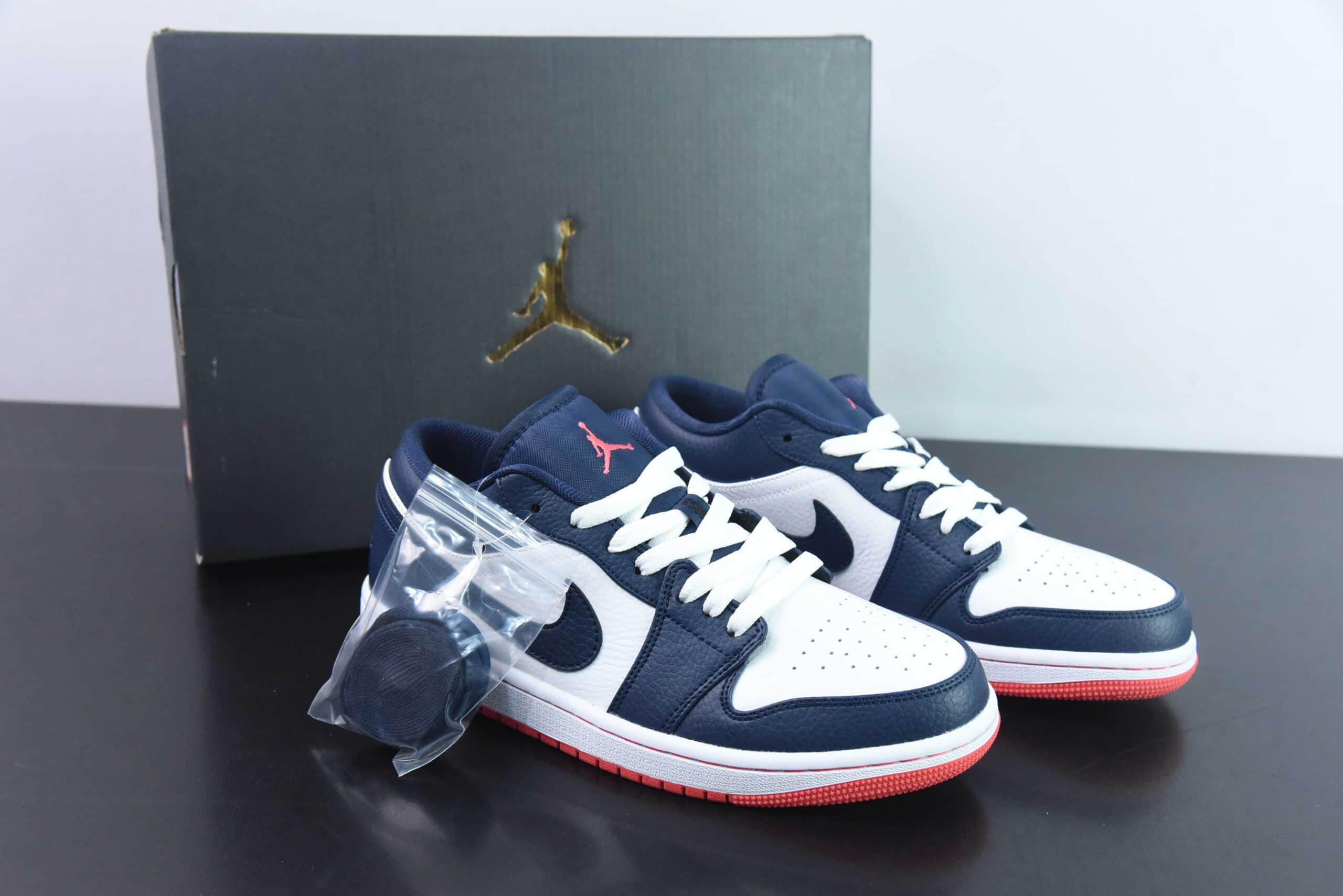 乔丹Air Jordan 1 LowObsidian Ember GlowAJ1午夜蓝白黑曜石低帮休闲文化篮球鞋纯原版本 货号：553558-481