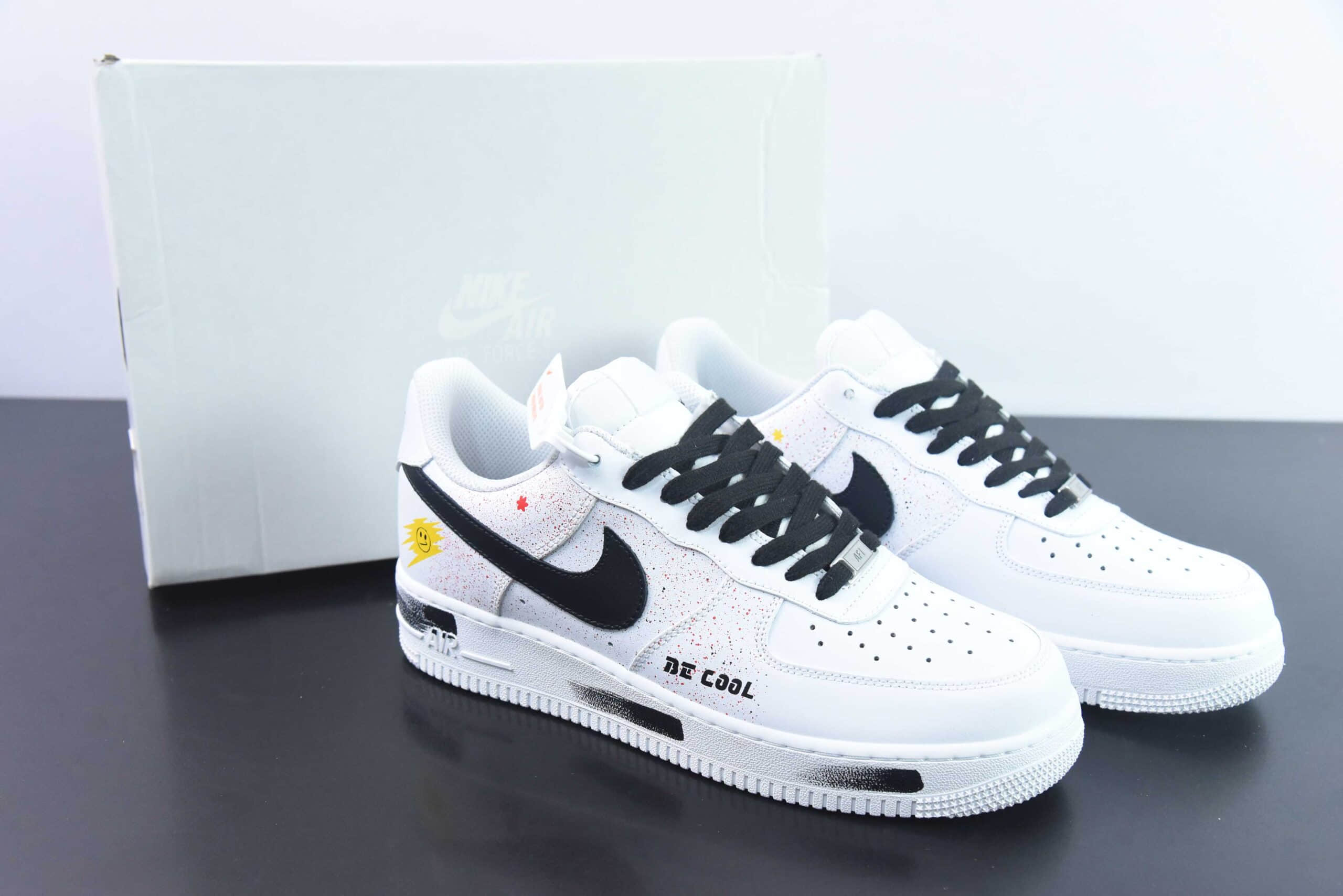 耐克Nike Air Force 1 Low 笑脸泼墨涂鸦黑白空军一号低帮休闲板鞋纯原版本 货号：CW2288-111