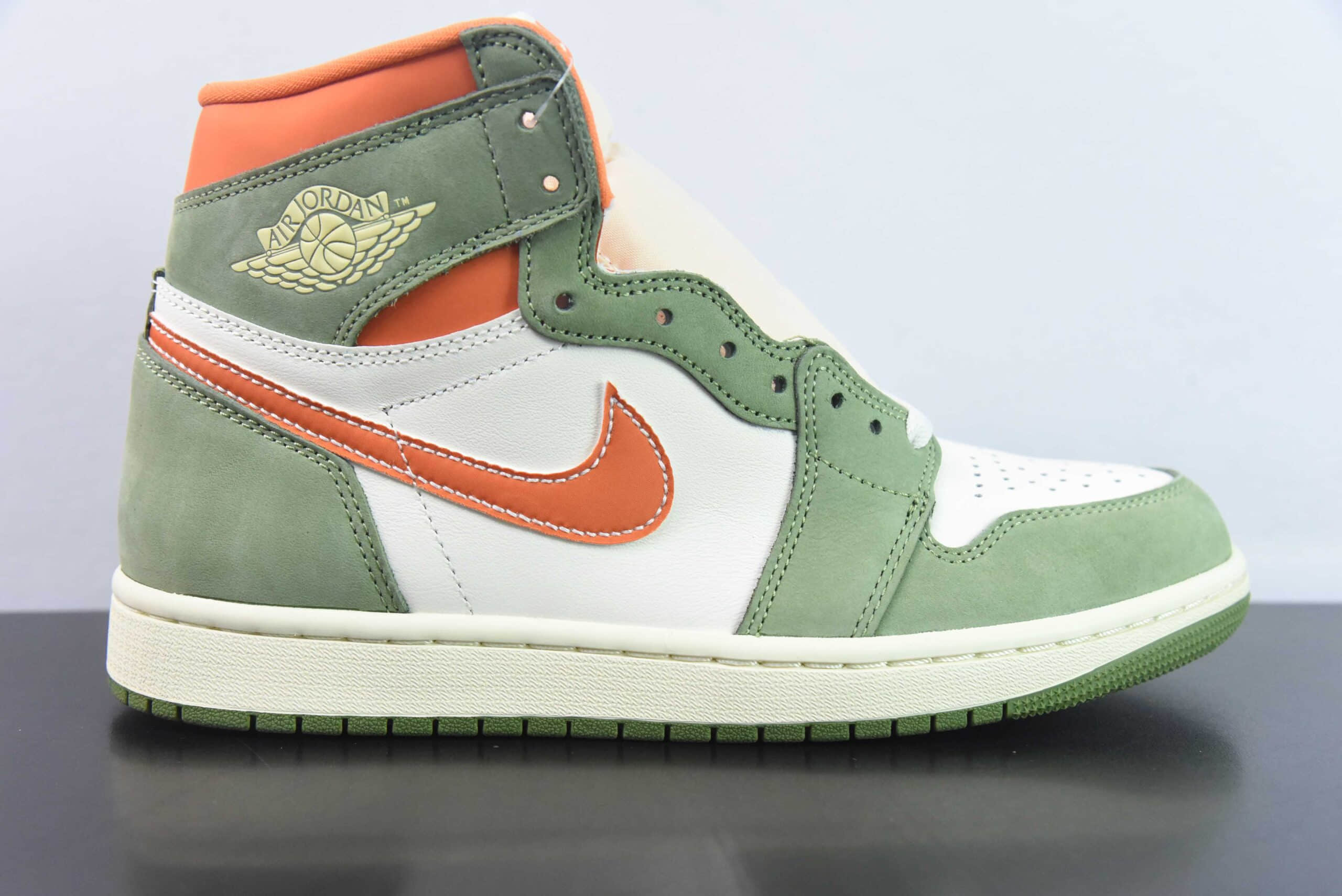 乔丹Air Jordan 1 High OG Celadon AJ1 解构复古椰奶绿高帮文化篮球鞋纯原版本 货号：FB9934-300