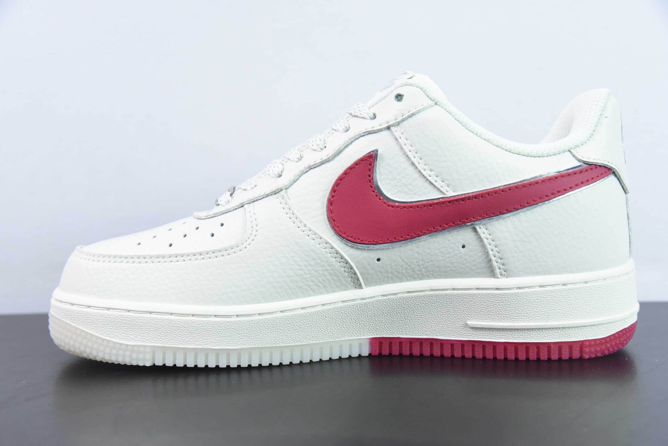 耐克Nike Air Force 107 UN联名白红刺绣小勾空军一号低帮休闲板鞋纯原版本 货号：BS9055-732 