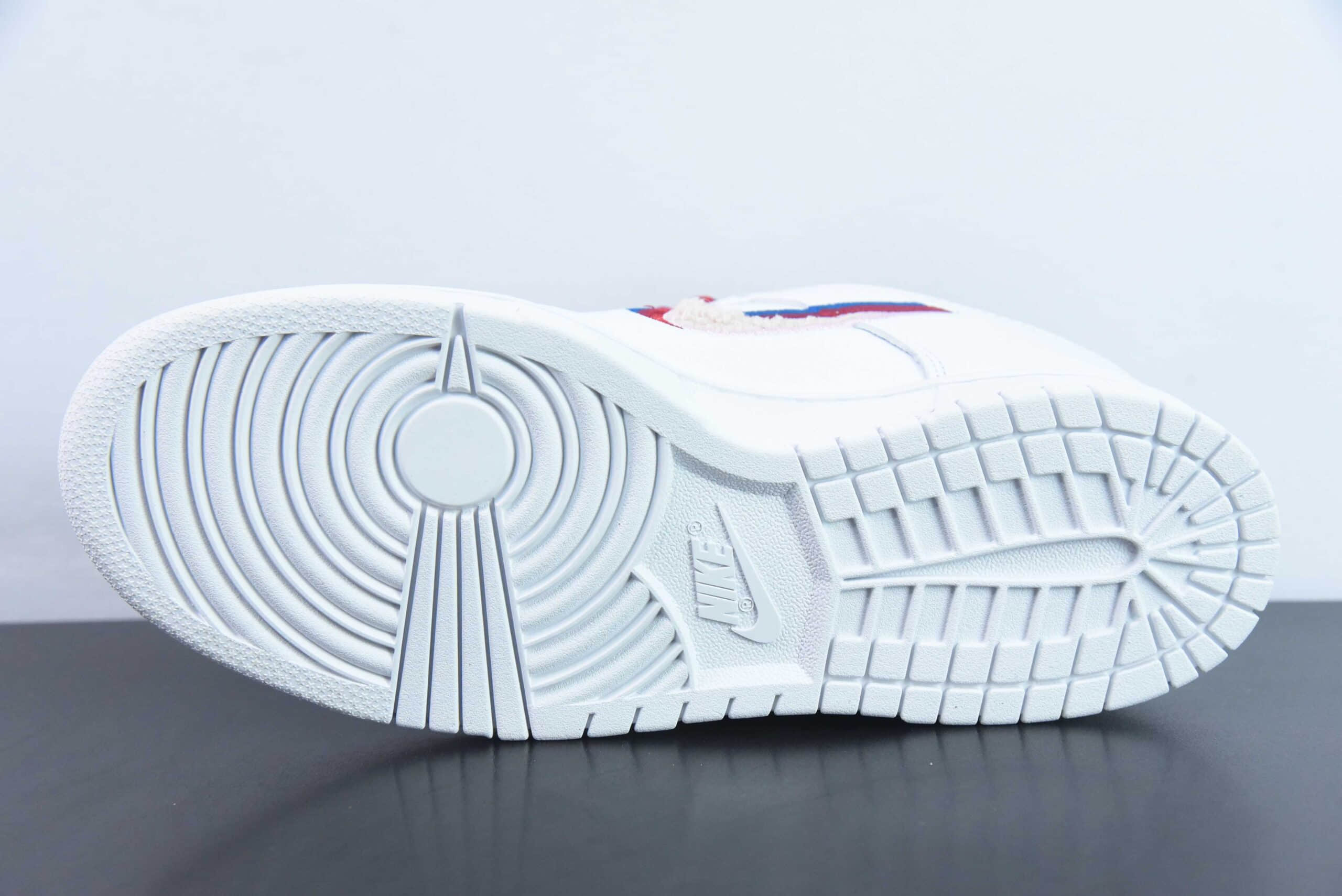 耐克Nike Parra x Nike SB Dunk Low重磅联名裸眼糖果3D彩钩SB扣篮系列低帮休闲运动滑板鞋纯原版本 货号：CN4504-100