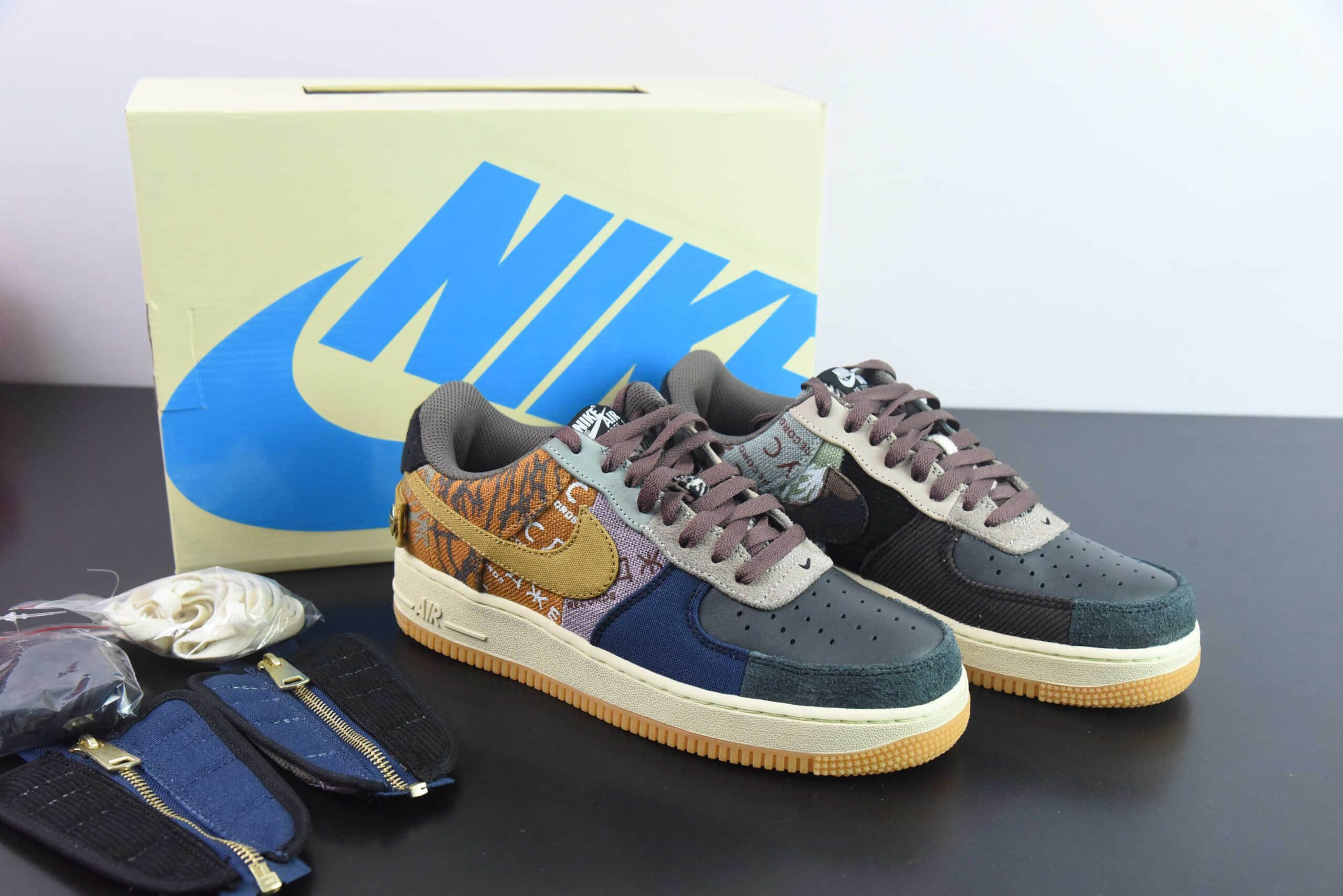 耐克Nike Travis Scott x Nk Air Force 1 LowTS联名款拉链鬼脸拼接空军一号低帮休闲板鞋纯原版本 货号：CN2405-900 