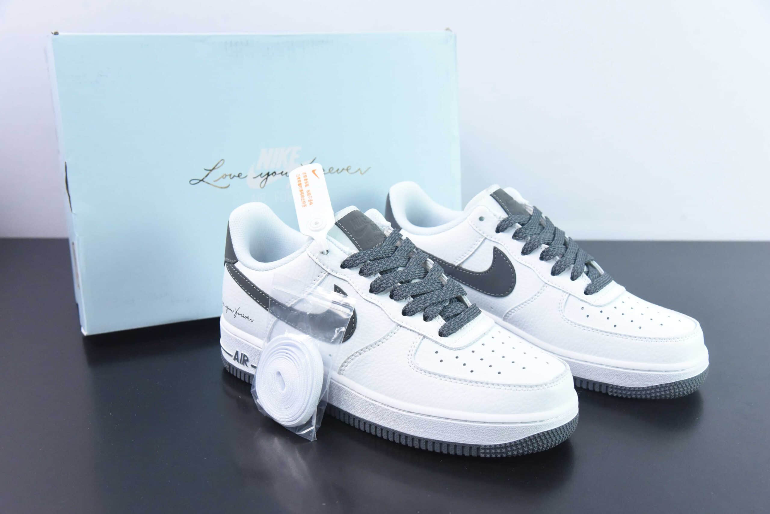 耐克Nike Air Force 1 Low 爱签名白灰空军一号低帮运动休闲板鞋纯原版本 货号：LO1718-063