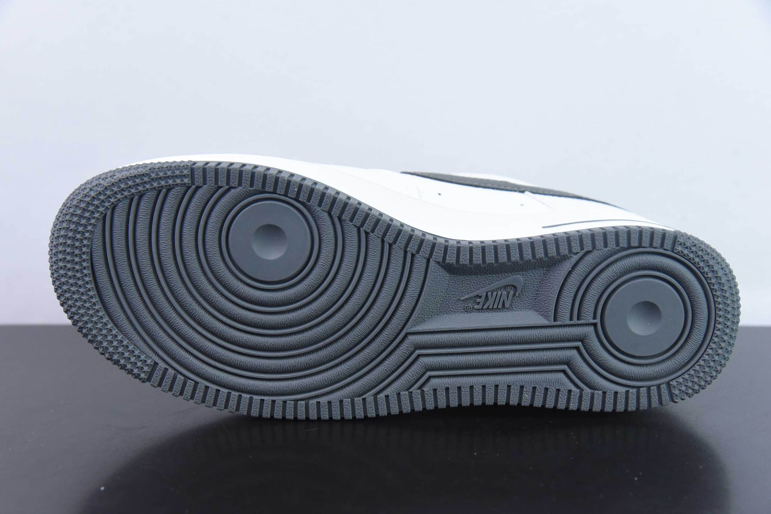 耐克Nike Air Force 1 Low 爱签名白灰空军一号低帮运动休闲板鞋纯原版本 货号：LO1718-063