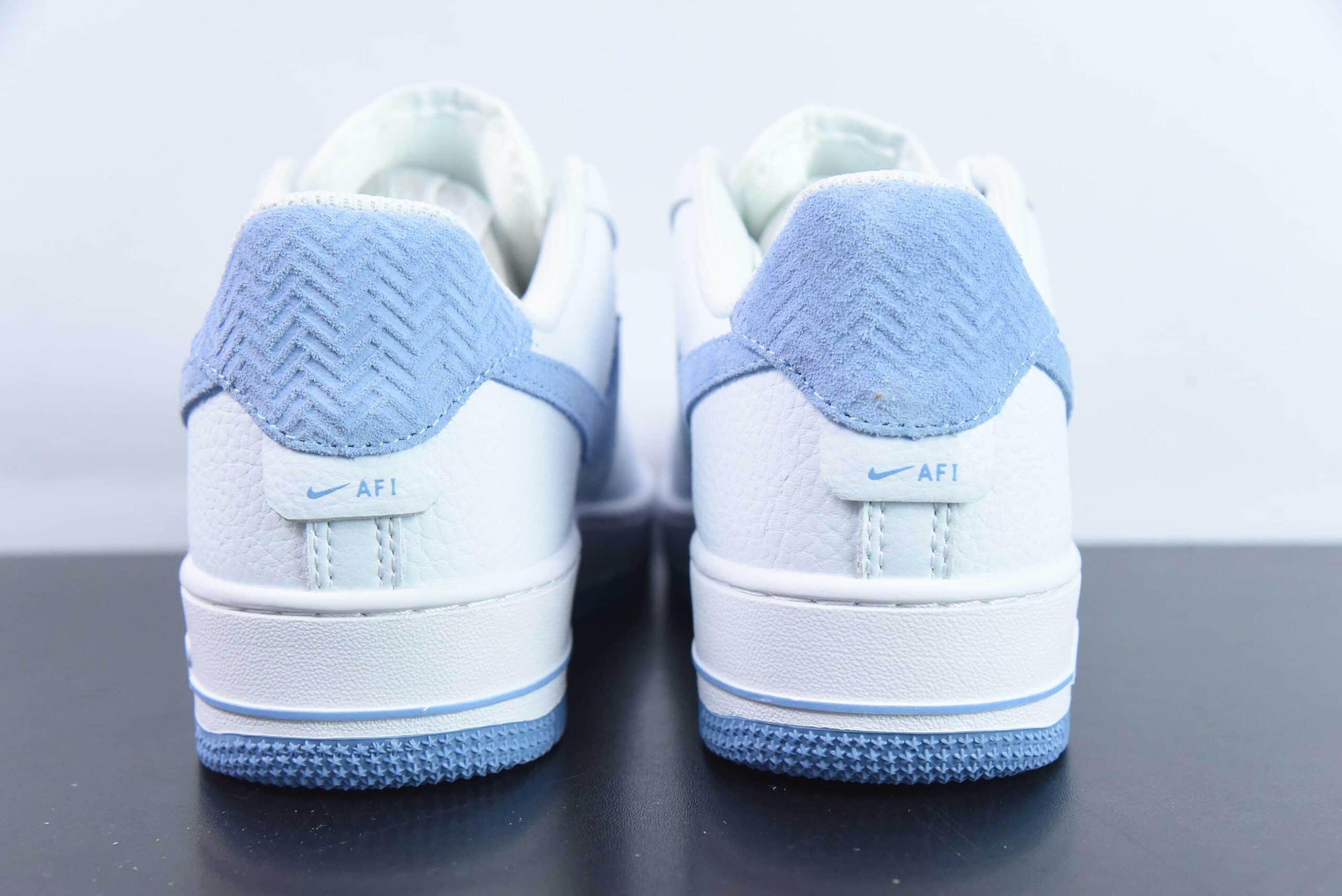 耐克Nike Air Force 1 Low 07 白蓝毛勾空军一号低帮休闲板鞋纯原版本 货号：CN2873-102