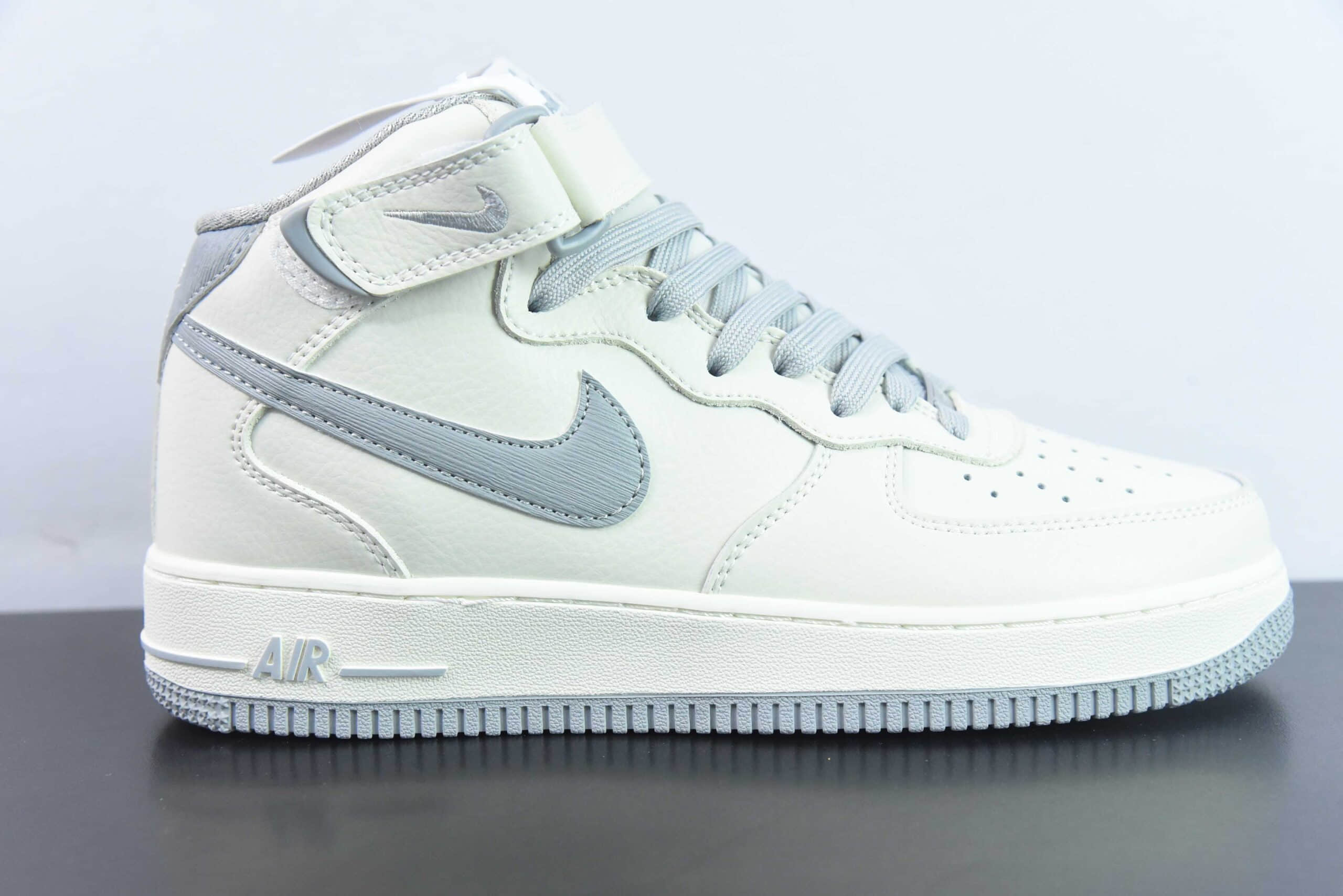 耐克Nike Air Force 1 Mid 马克笔白灰空军一号中帮休闲板鞋纯原版本 货号：PA0920-608 