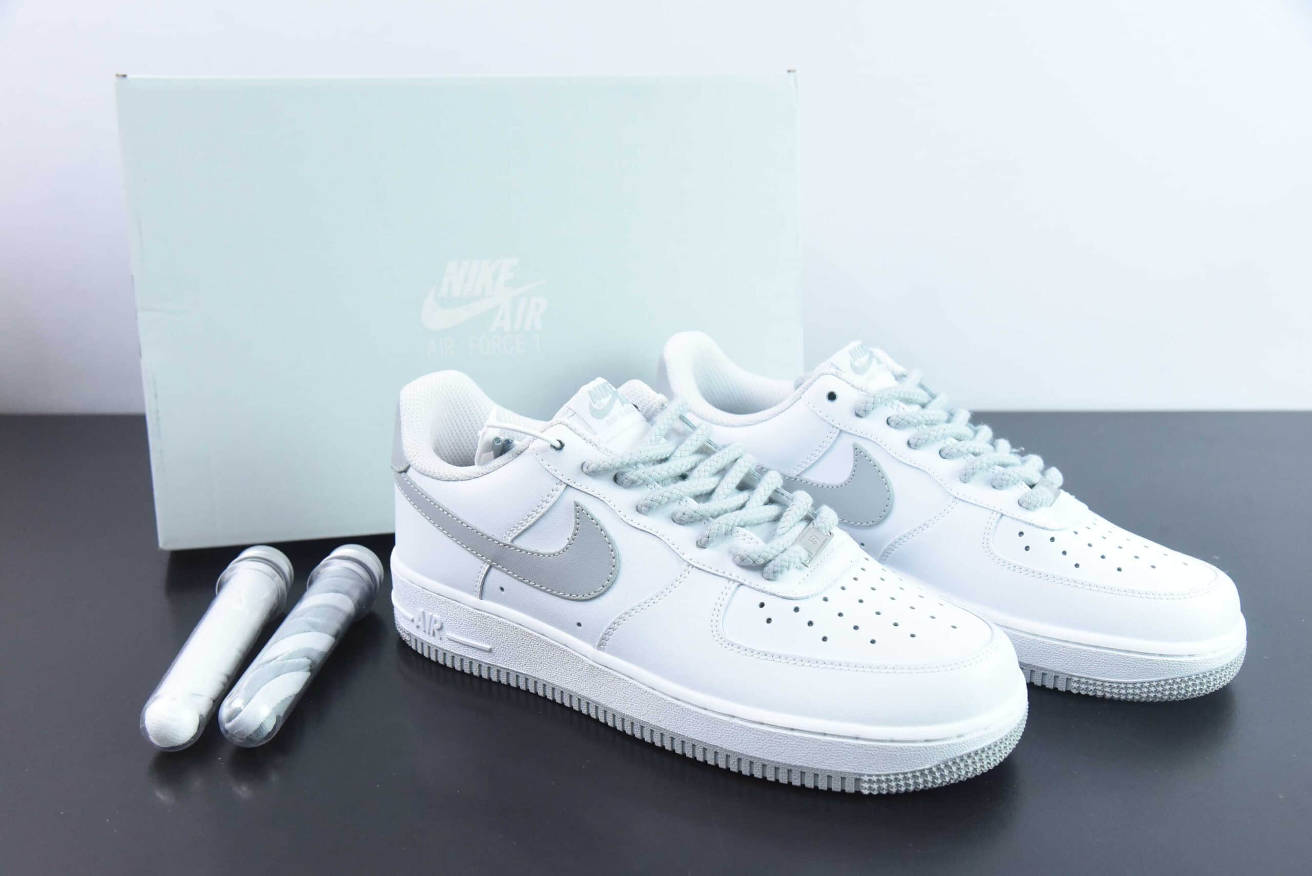 耐克Nike Air Force 1 Low 白灰麻绳鞋带空军一号低帮运动休闲板鞋纯原版本 货号：FJ4146-100 