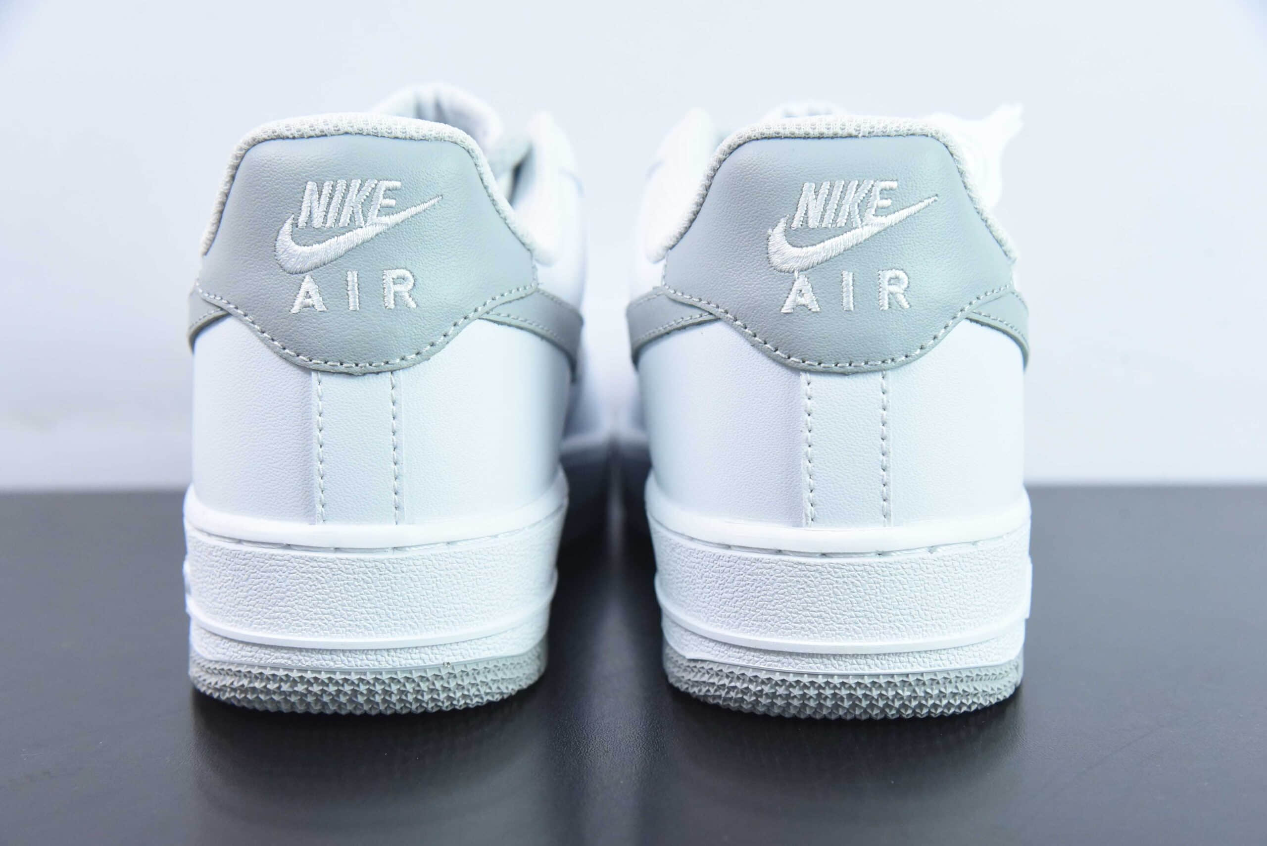 耐克Nike Air Force 1 Low 白灰麻绳鞋带空军一号低帮运动休闲板鞋纯原版本 货号：FJ4146-100 